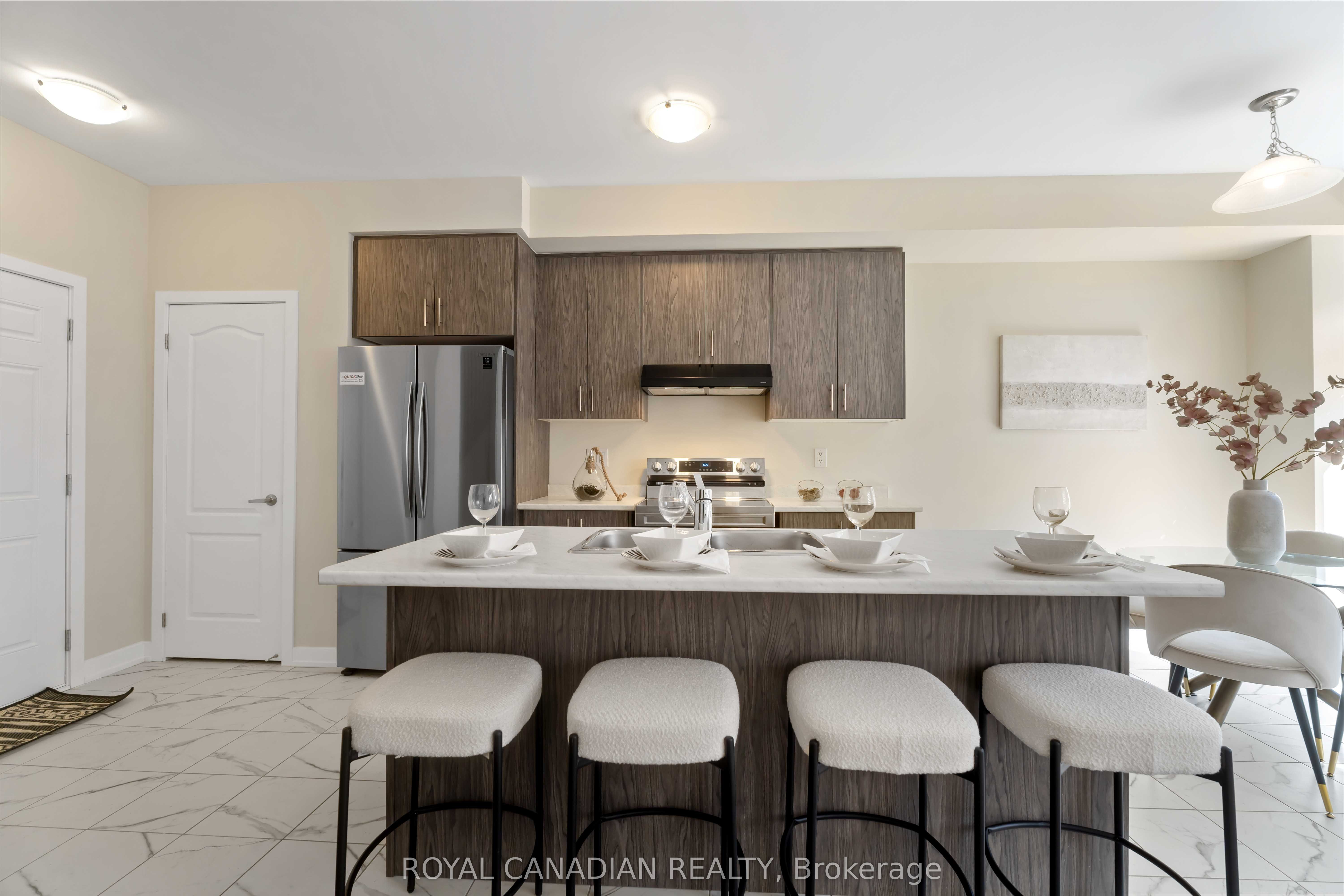 10 Lemon Avenue Property Photo 13
