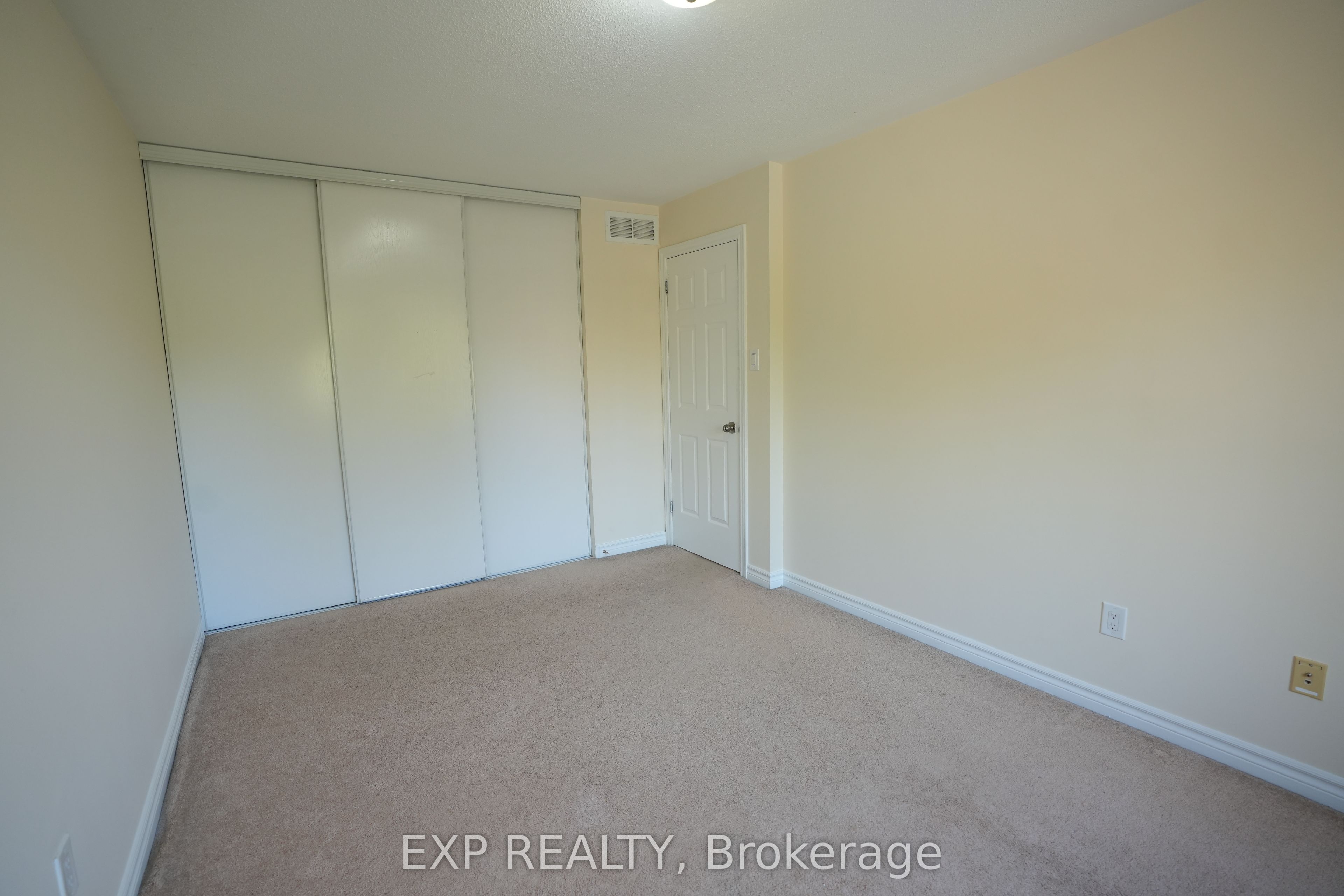 338 Forestbrook Street Property Photo 11