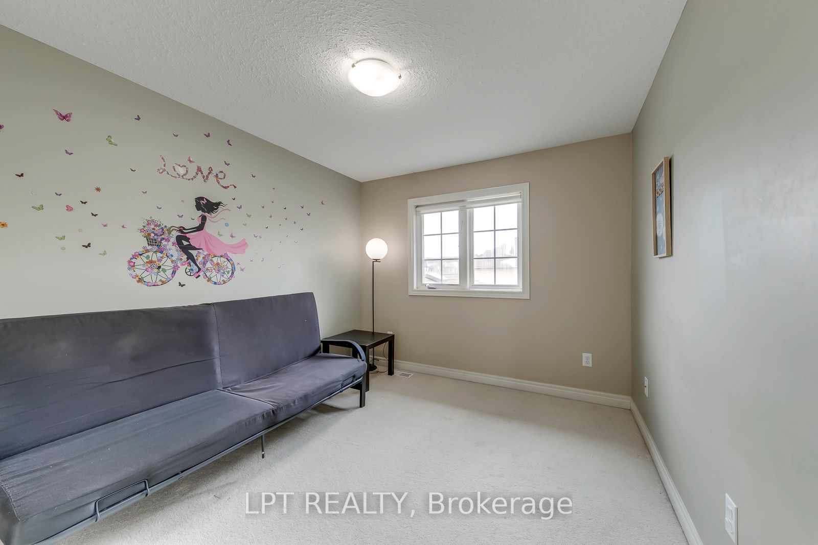 10 Fallowfield Drive 6 Property Photo 29