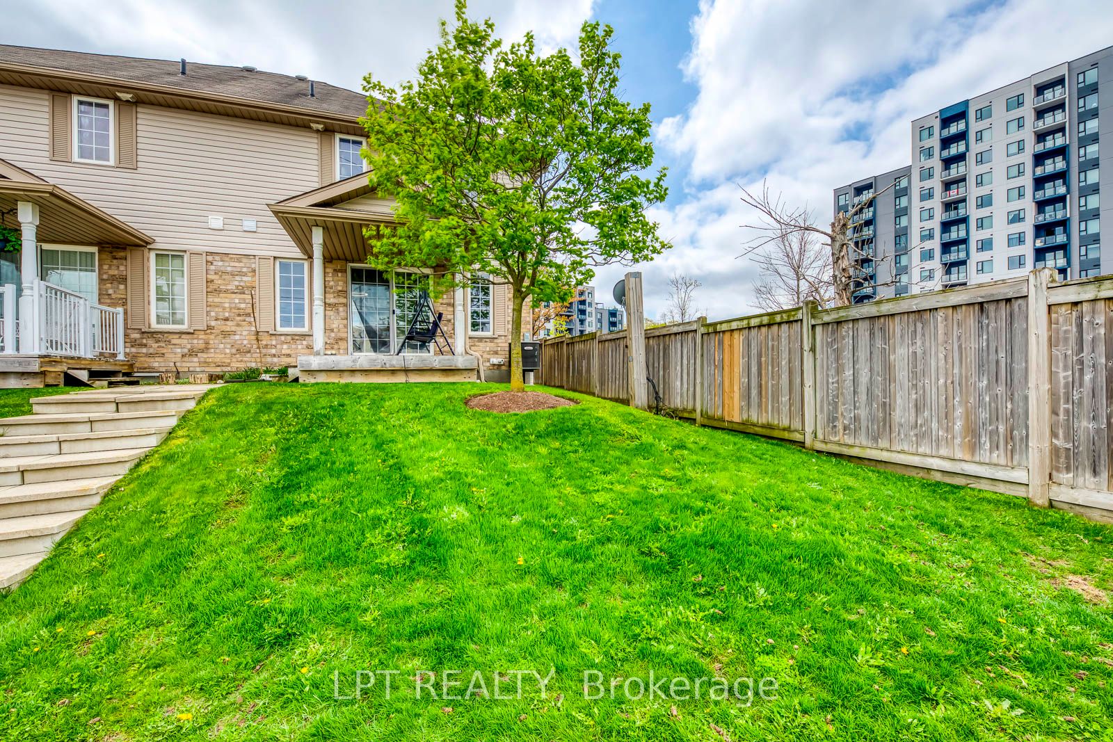 10 Fallowfield Drive 6 Property Photo 45
