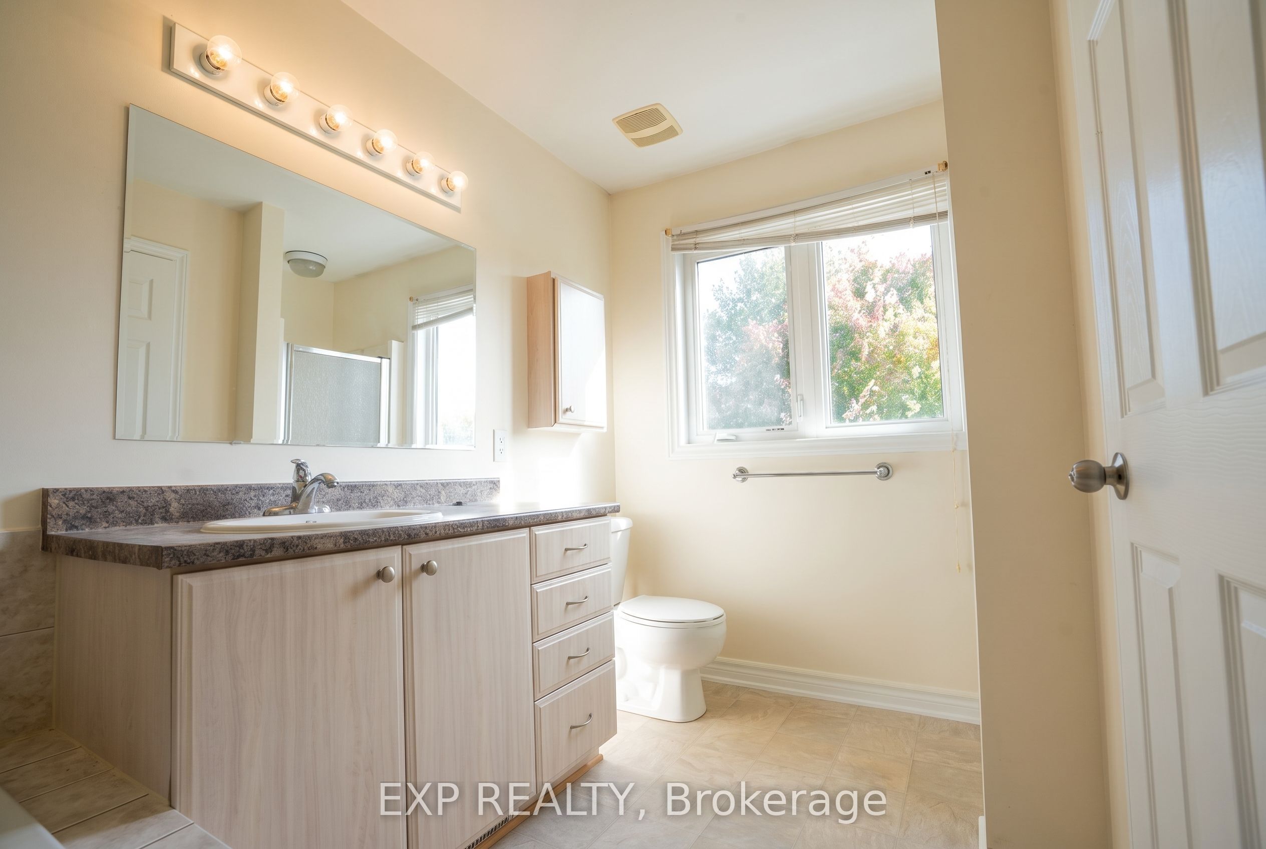 338 Forestbrook Street Property Photo 6