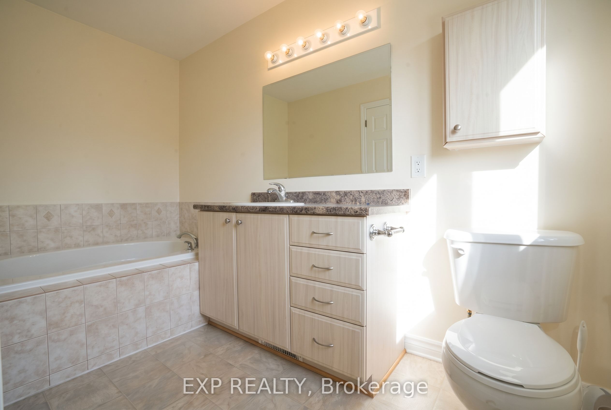 338 Forestbrook Street Property Photo 8