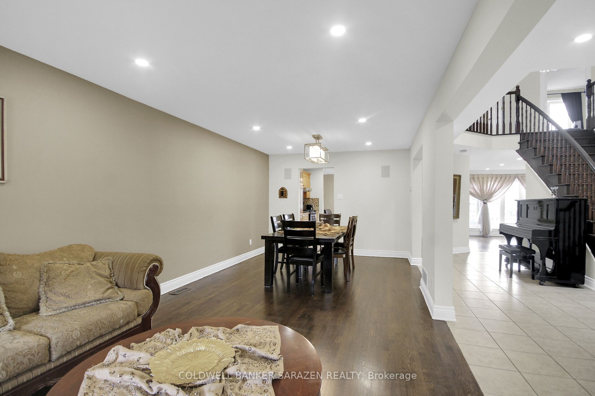 185 Twyford Street Property Photo 9