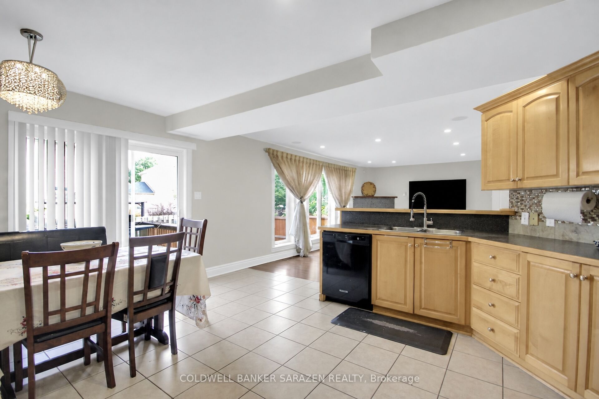 185 Twyford Street Property Photo 16