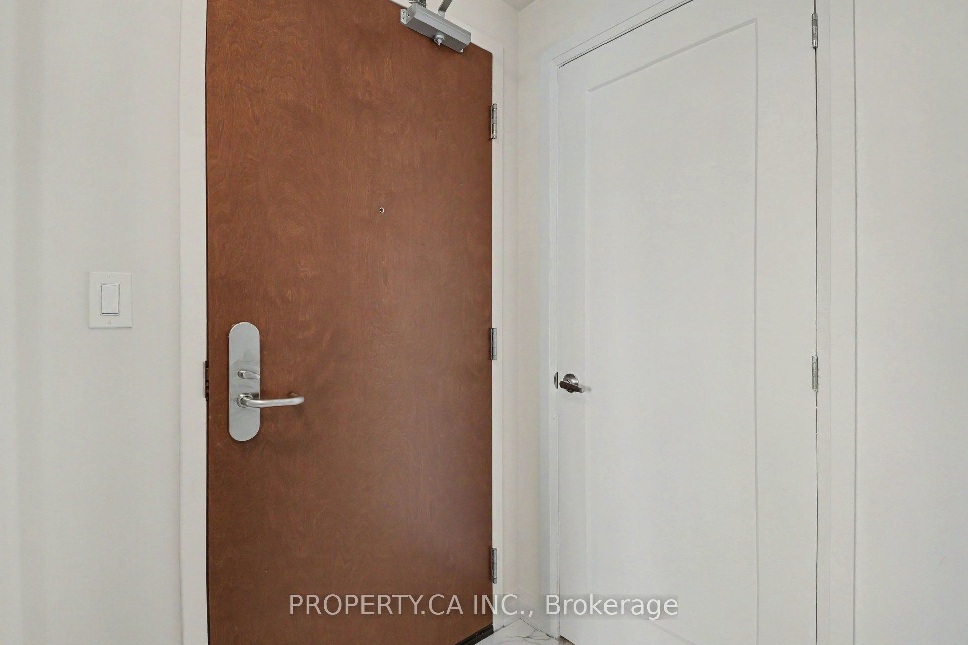 805 Carling Avenue 2801 Property Photo 7