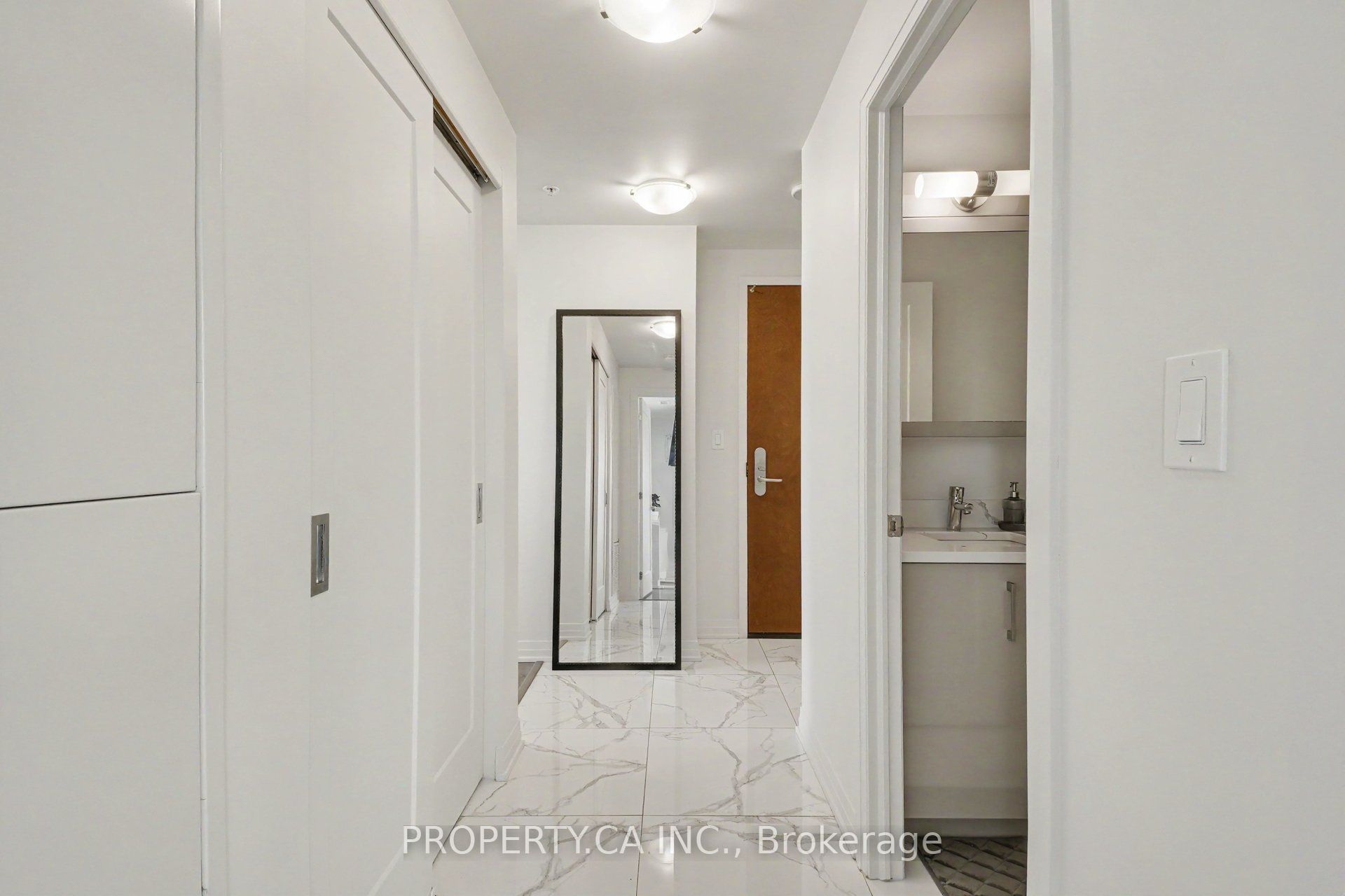 805 Carling Avenue 2801 Property Photo 9