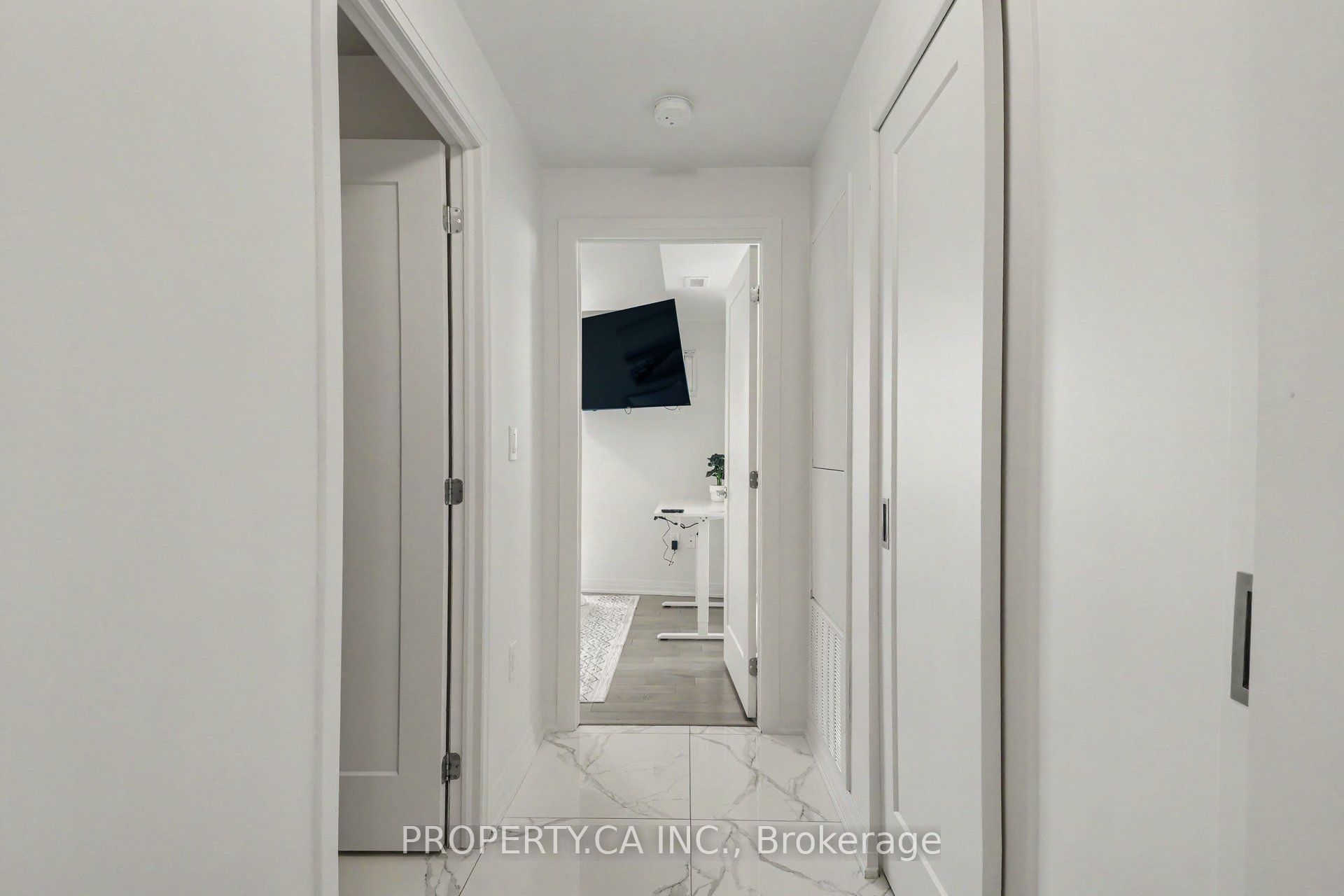 805 Carling Avenue 2801 Property Photo 10