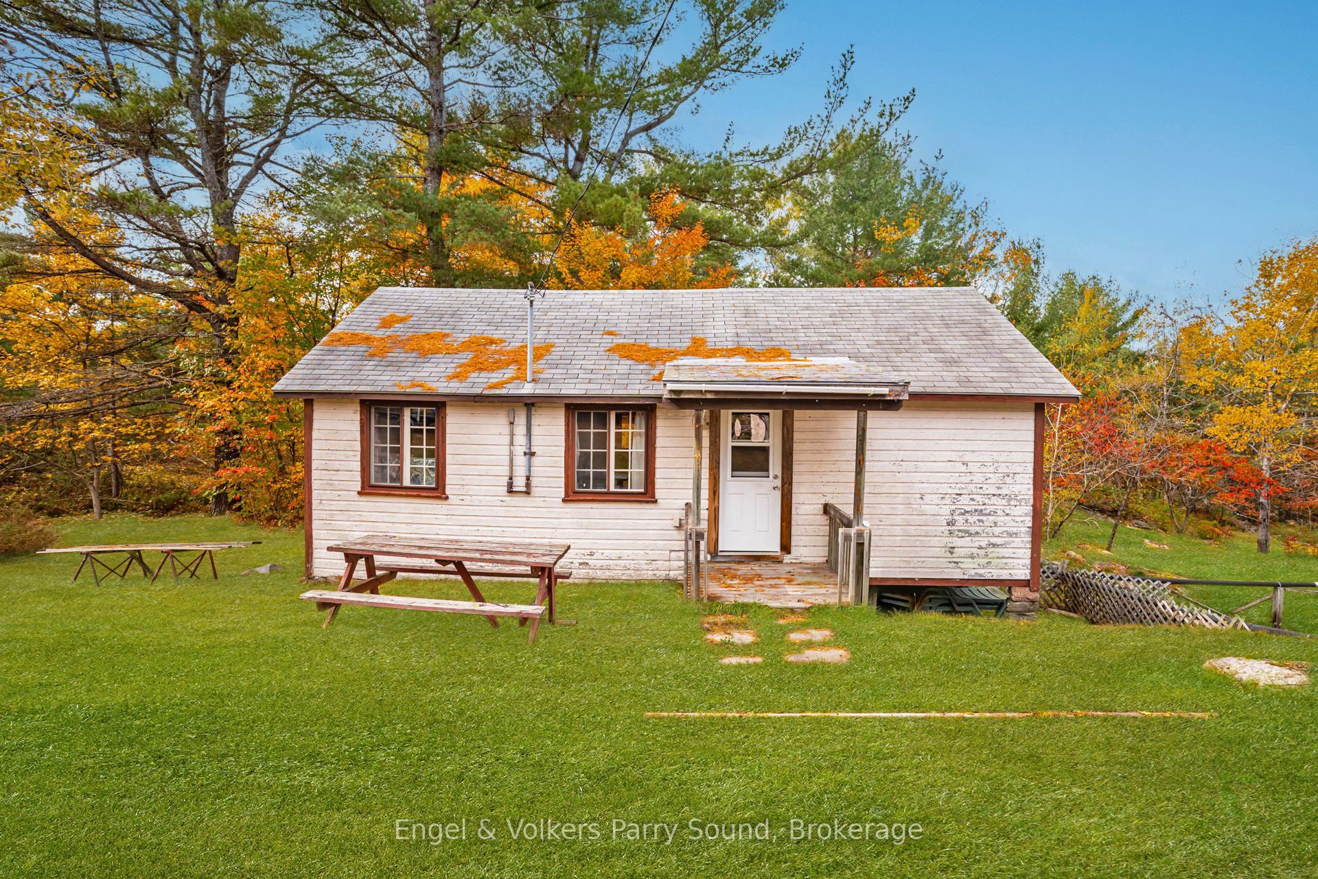 21 Naiscoot Lake Road Property Photo 32