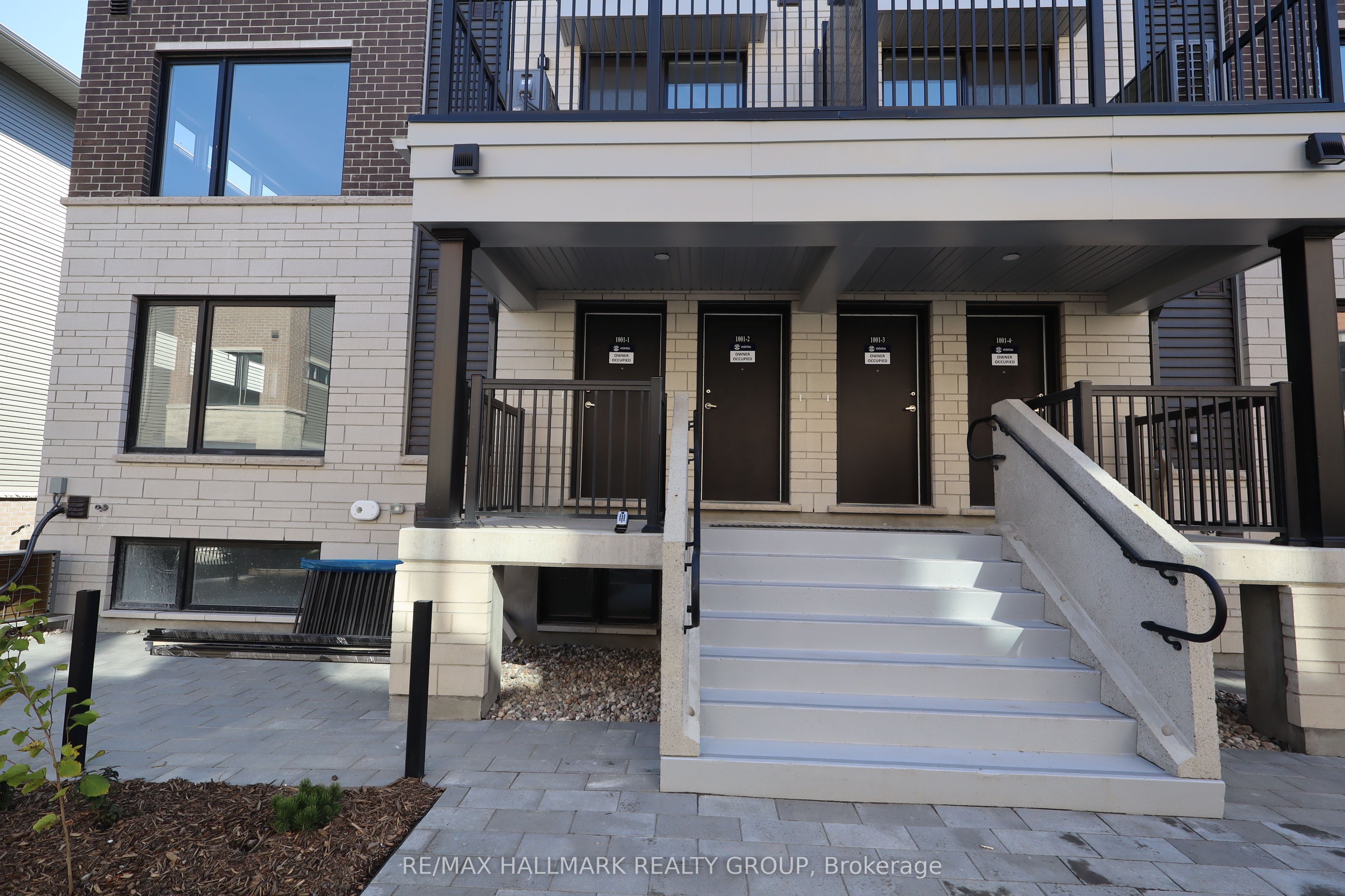 1001 Glenroy Gilbert Drive 2 Property Photo 1