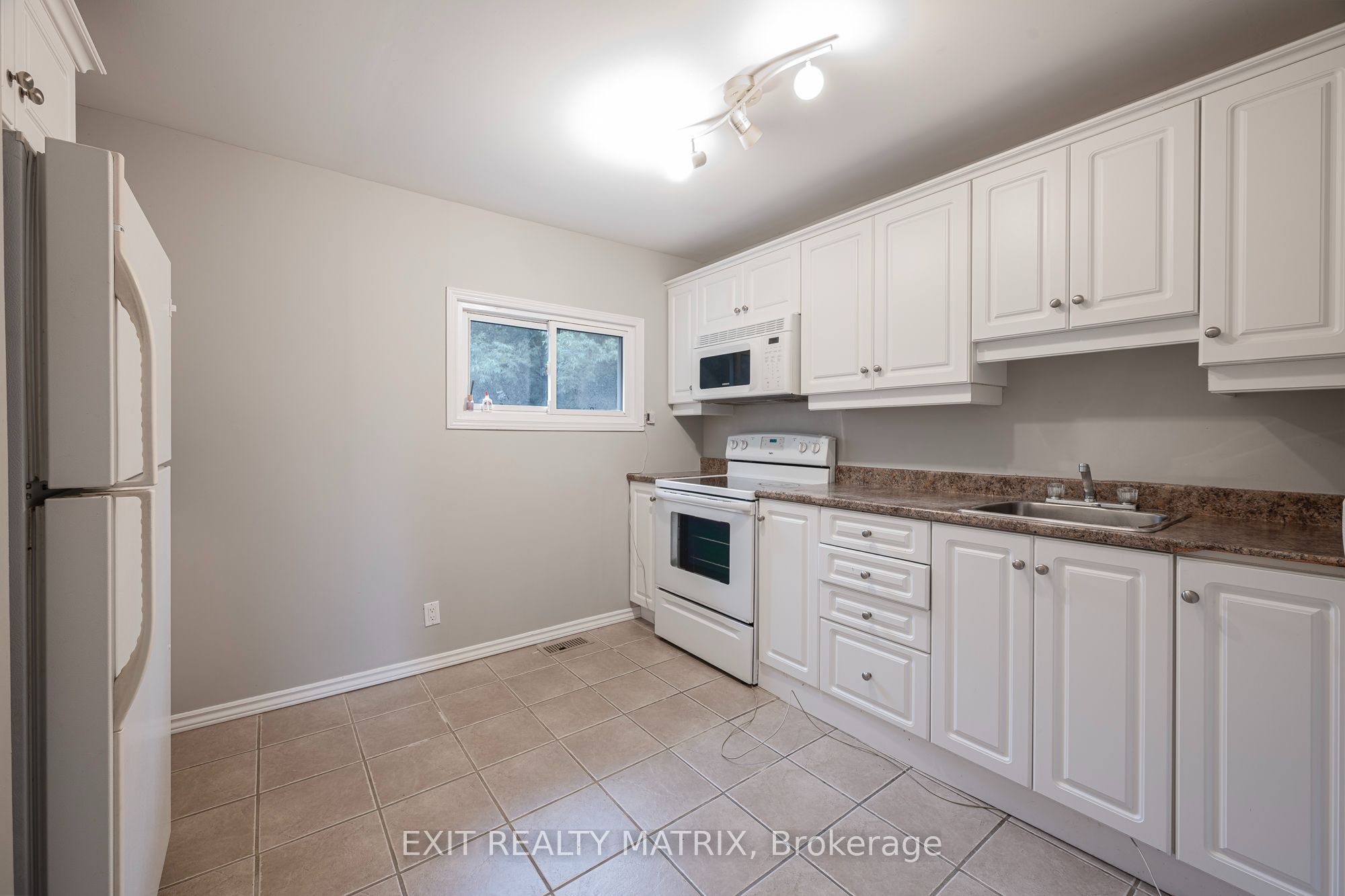 1384 Chatelain Avenue 2 Property Photo 6