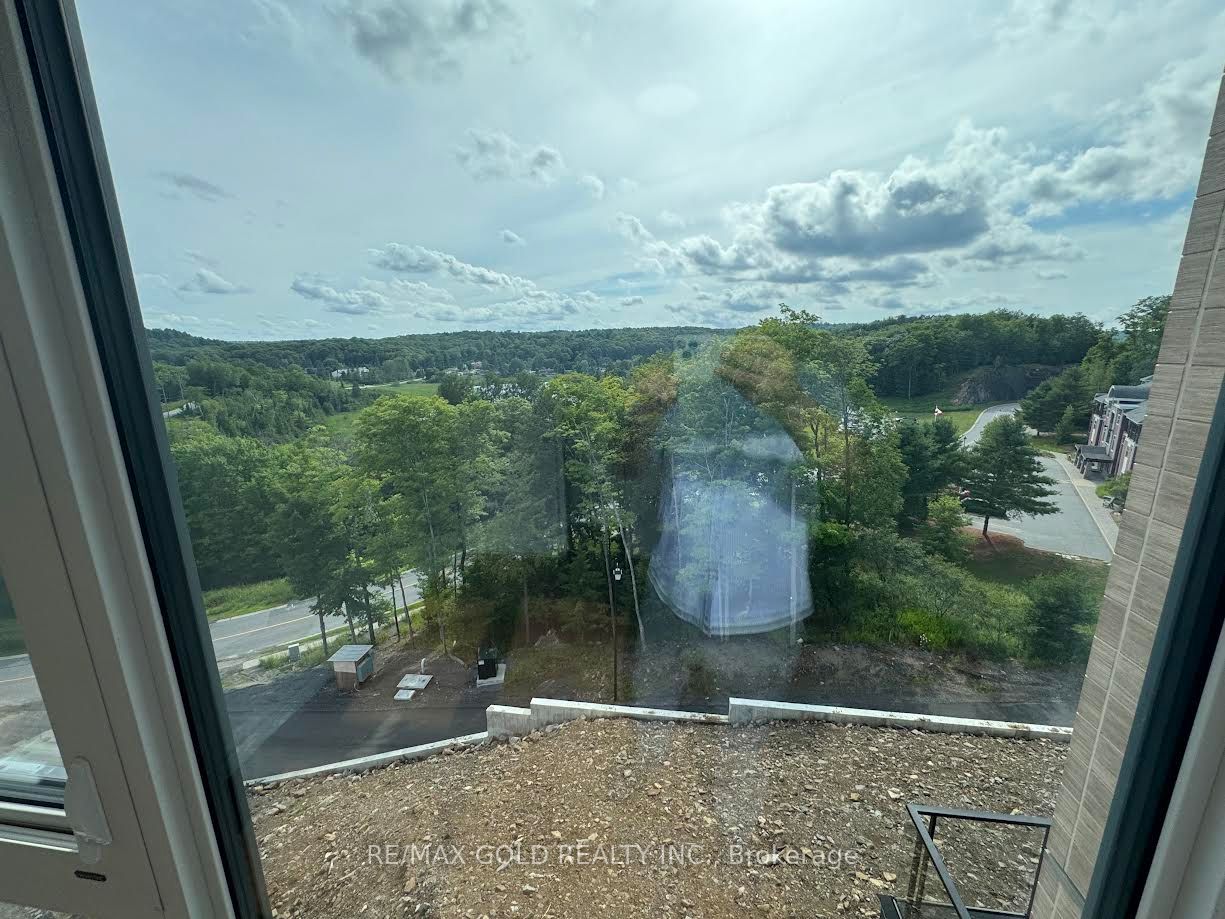 12 Suncrest Lane 207 Property Photo 19
