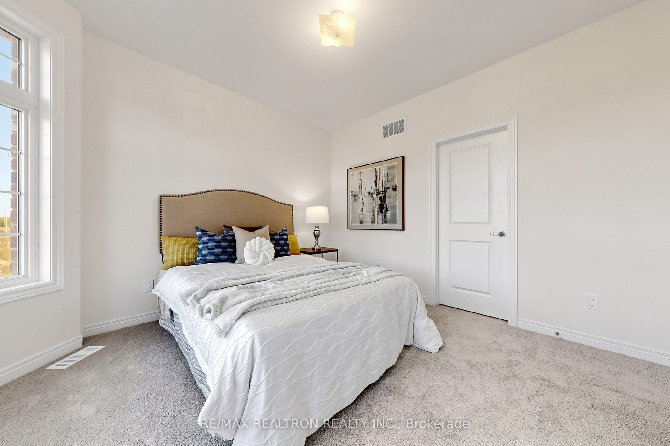 10 Cassandra Avenue Property Photo 23