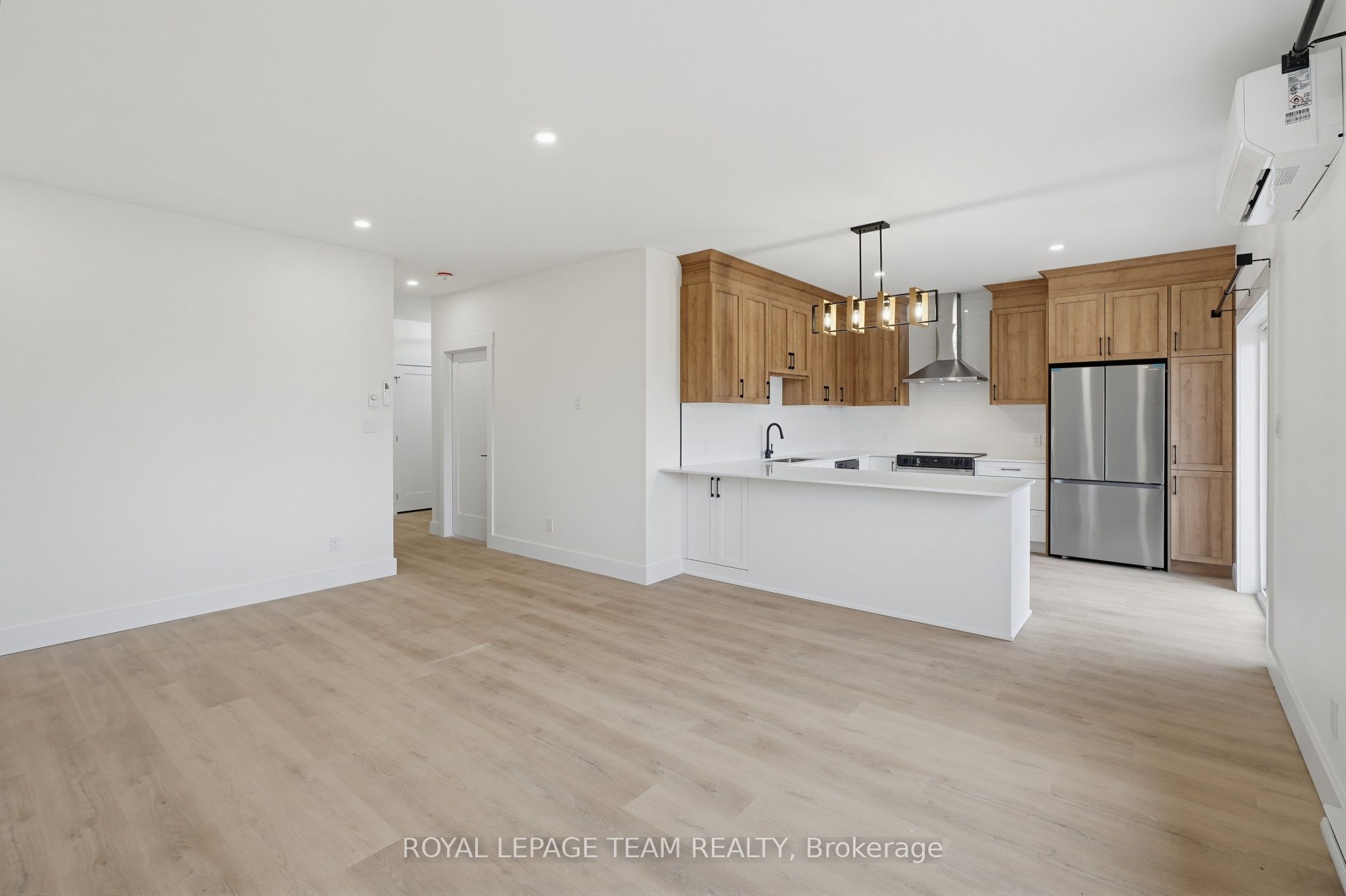 730 Cecelia Street Unit 3 Property Photo 10