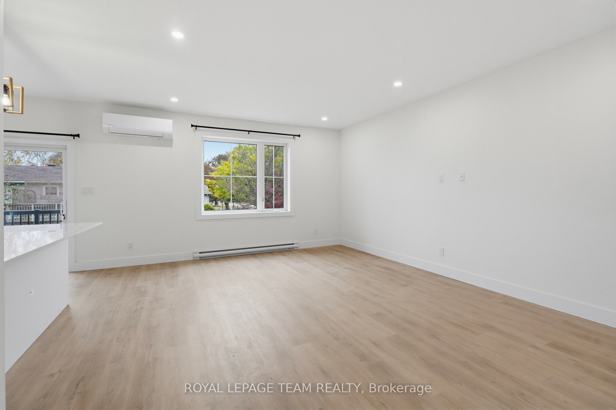 730 Cecelia Street Unit 6 Property Photo 10