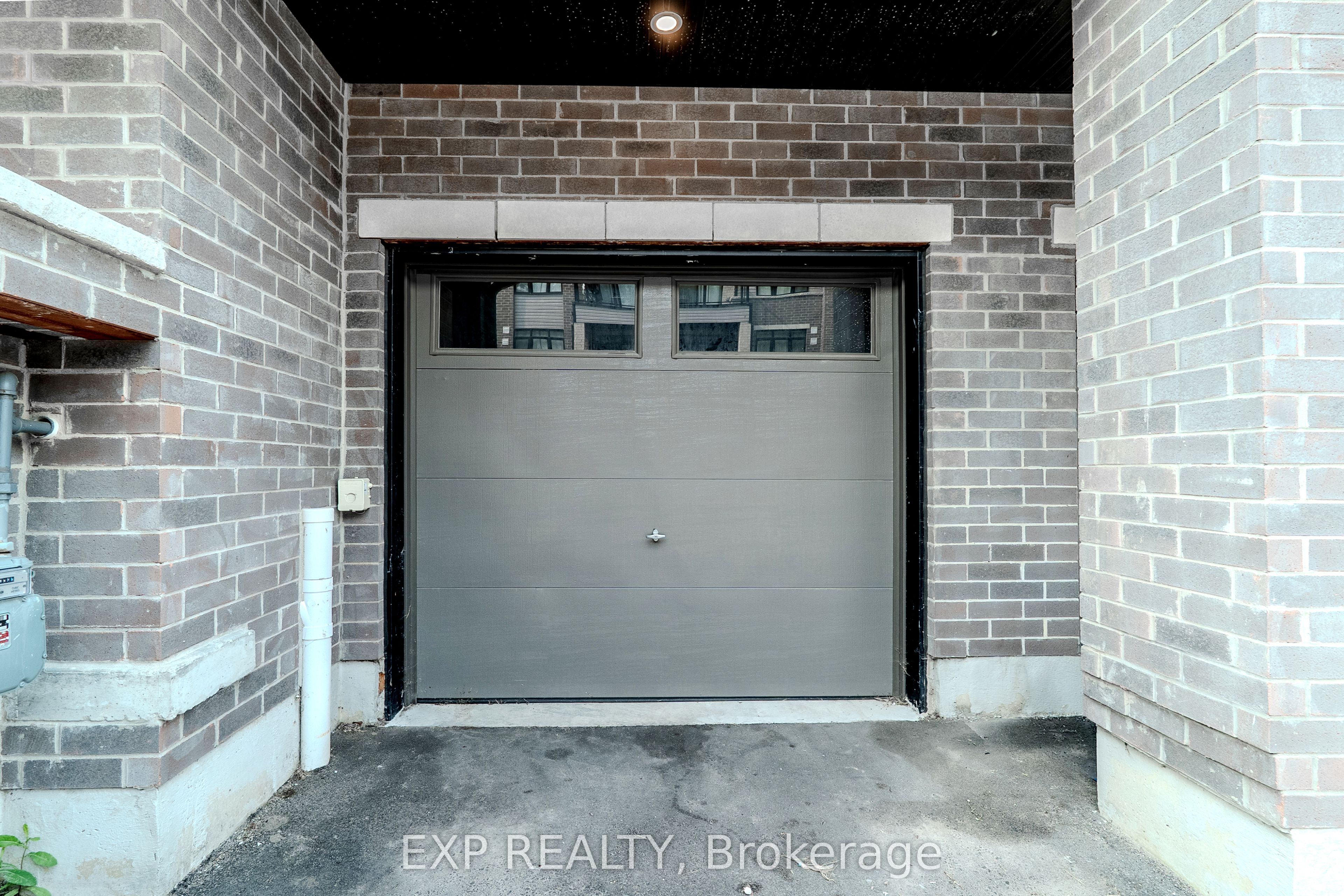 585 Colborne St Street 1207 Property Photo 3