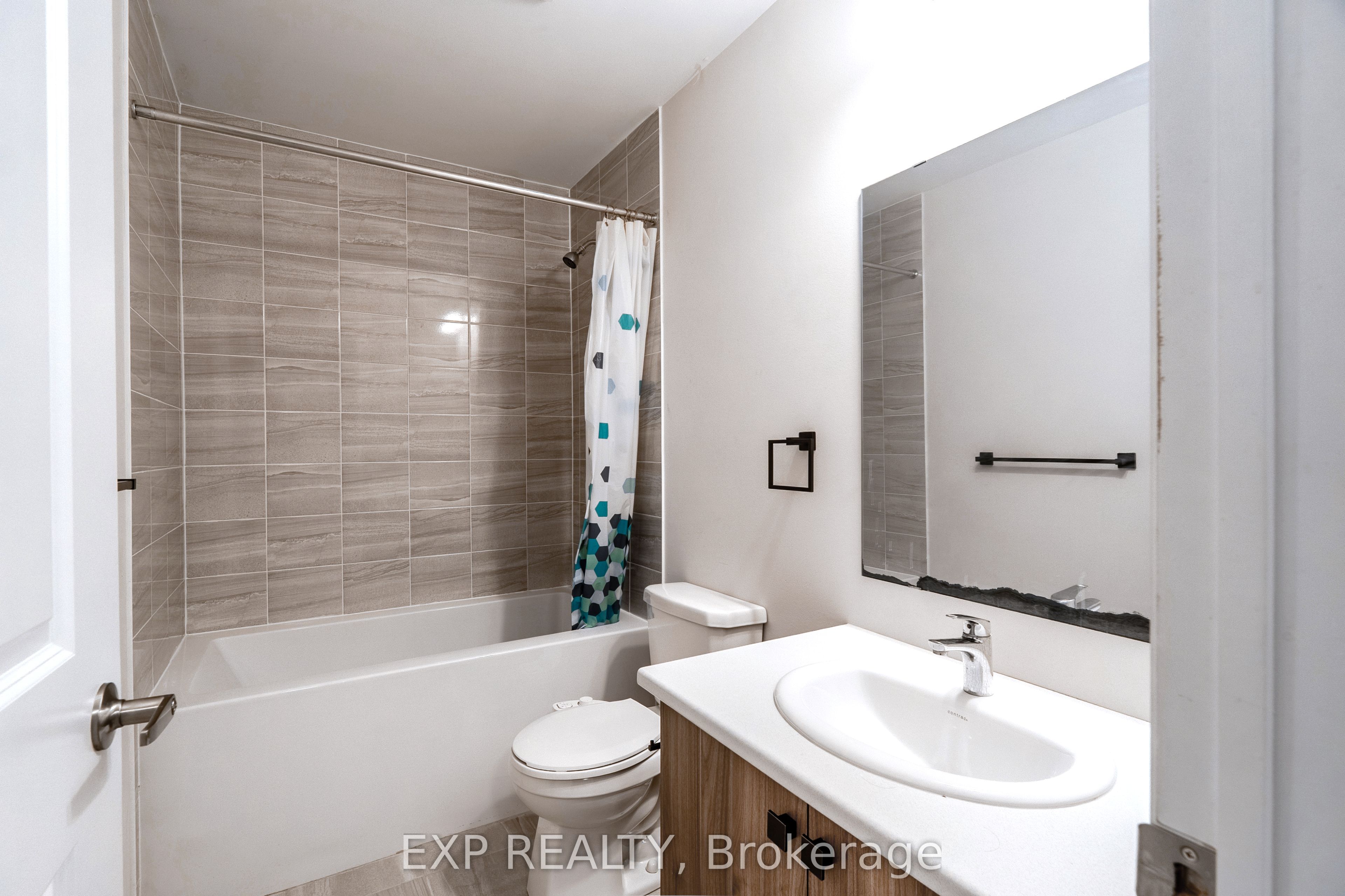 585 Colborne St Street 1207 Property Photo 12