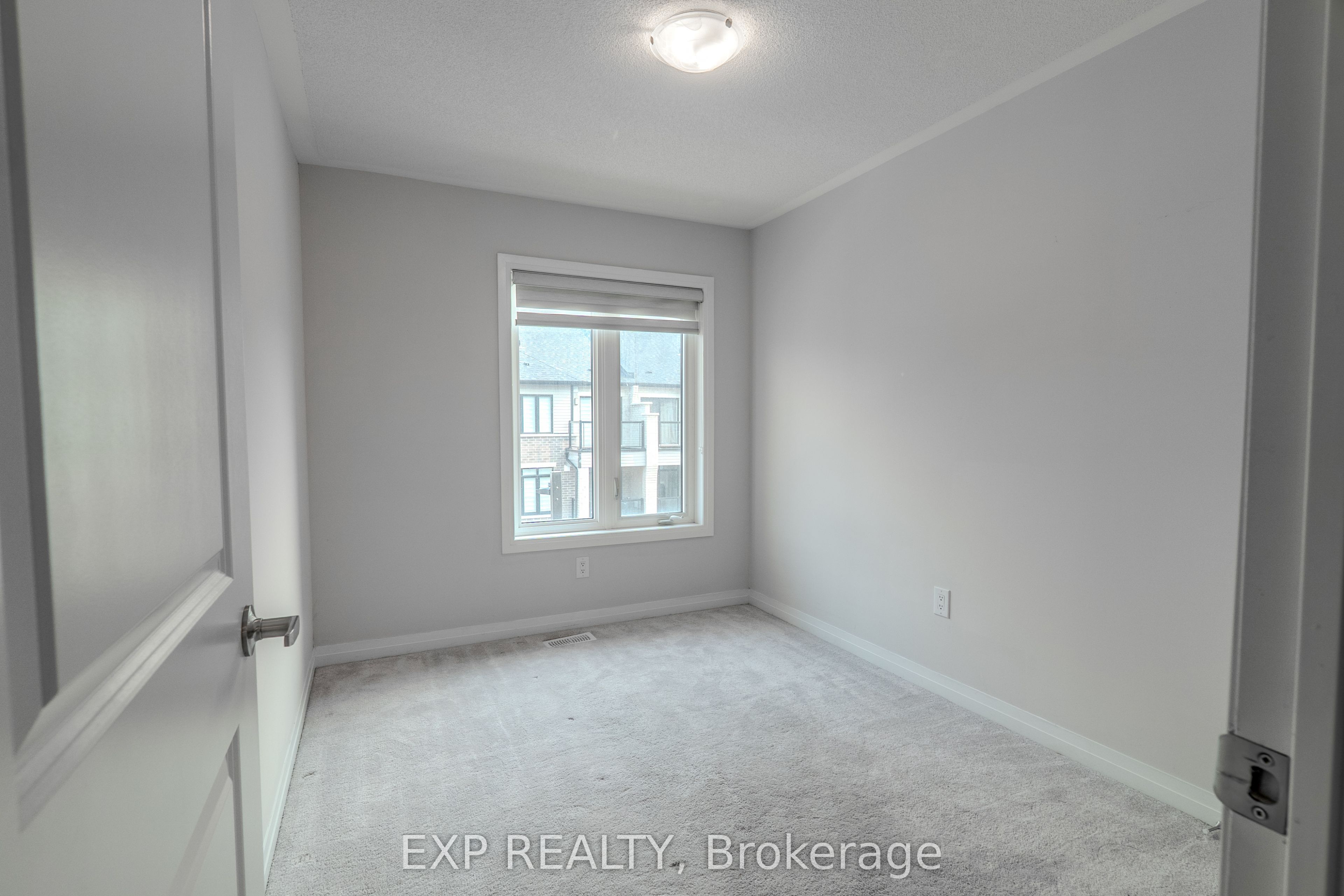 585 Colborne St Street 1207 Property Photo 16