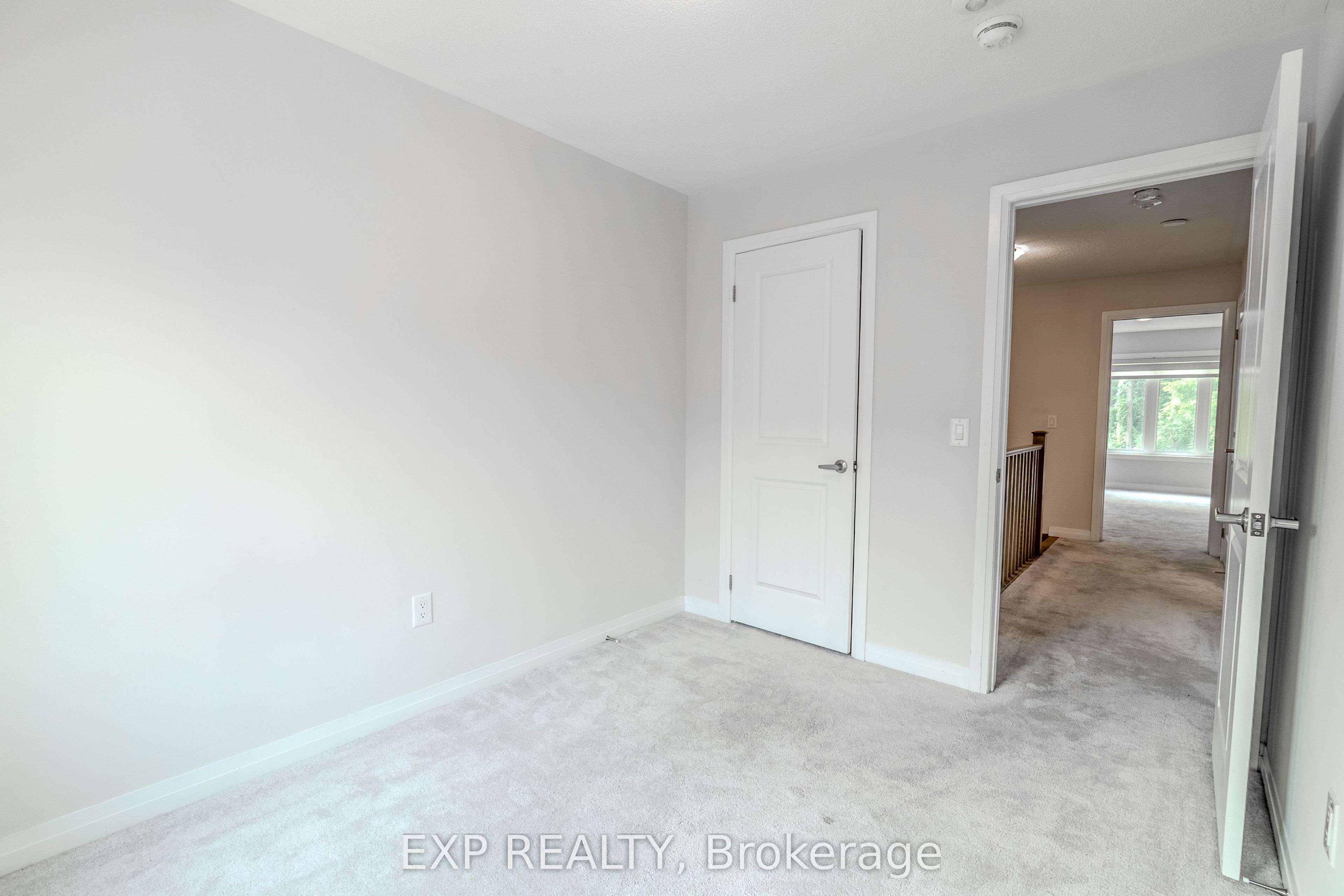 585 Colborne St Street 1207 Property Photo 18