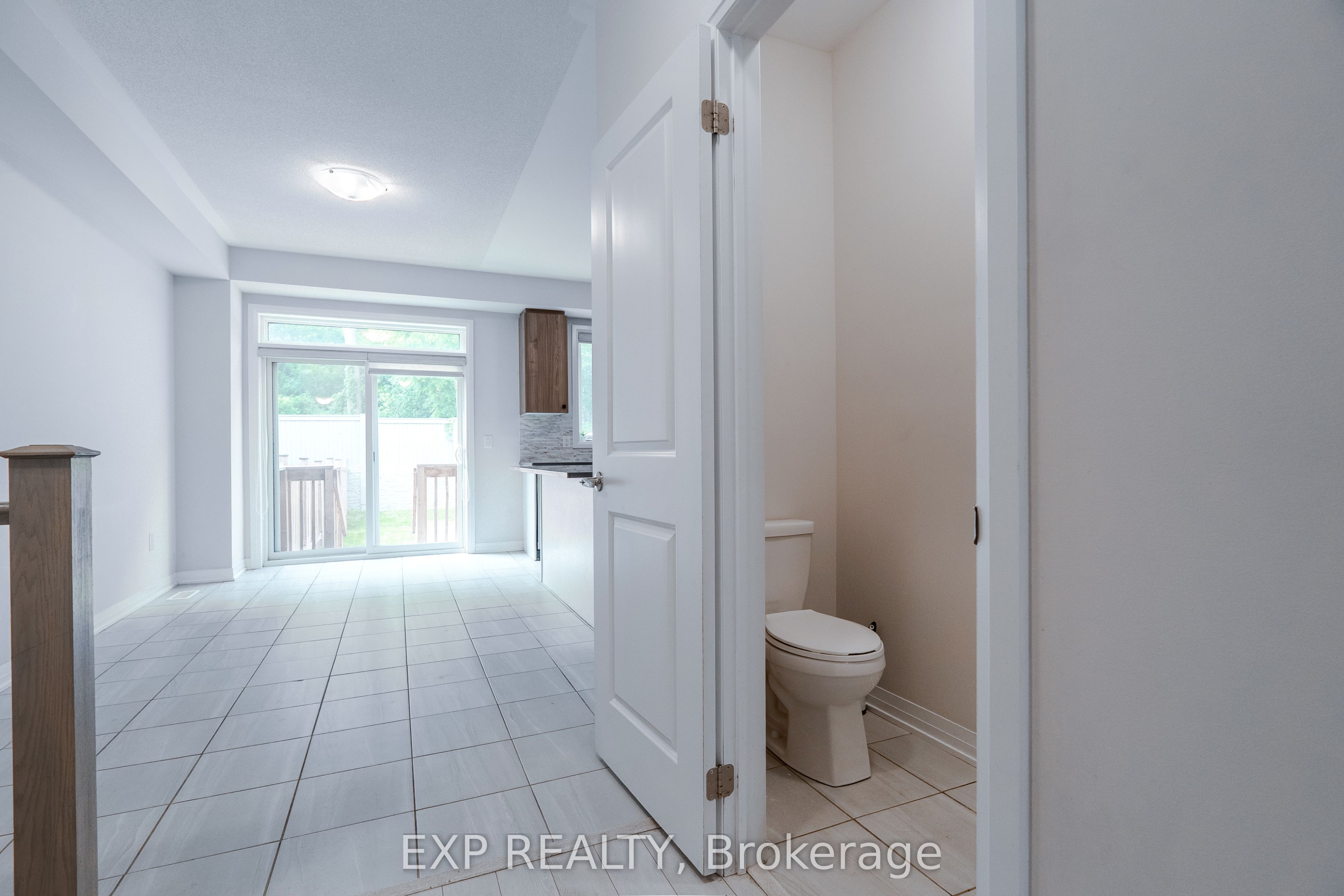 585 Colborne St Street 1207 Property Photo 32