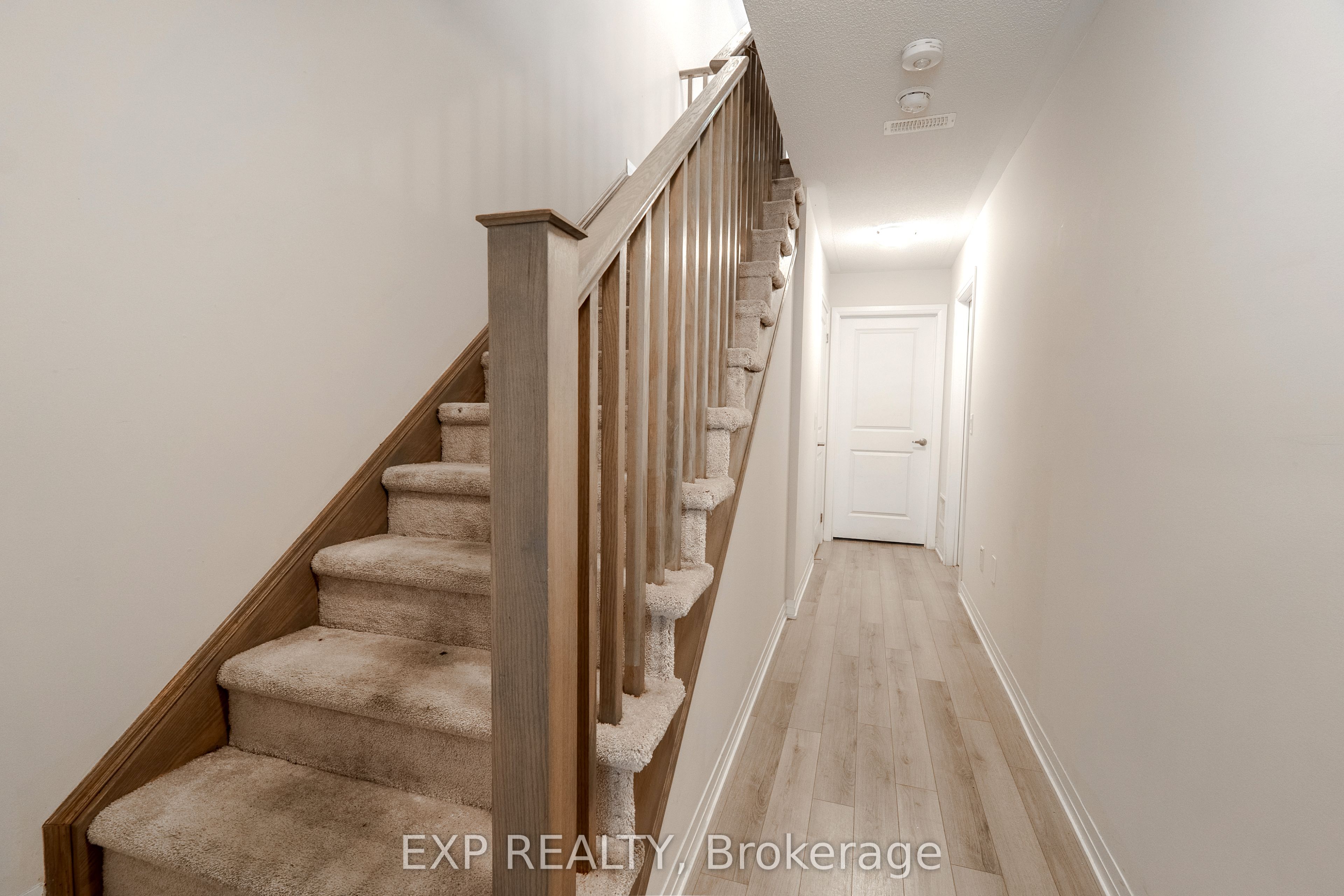 585 Colborne St Street 1207 Property Photo 36