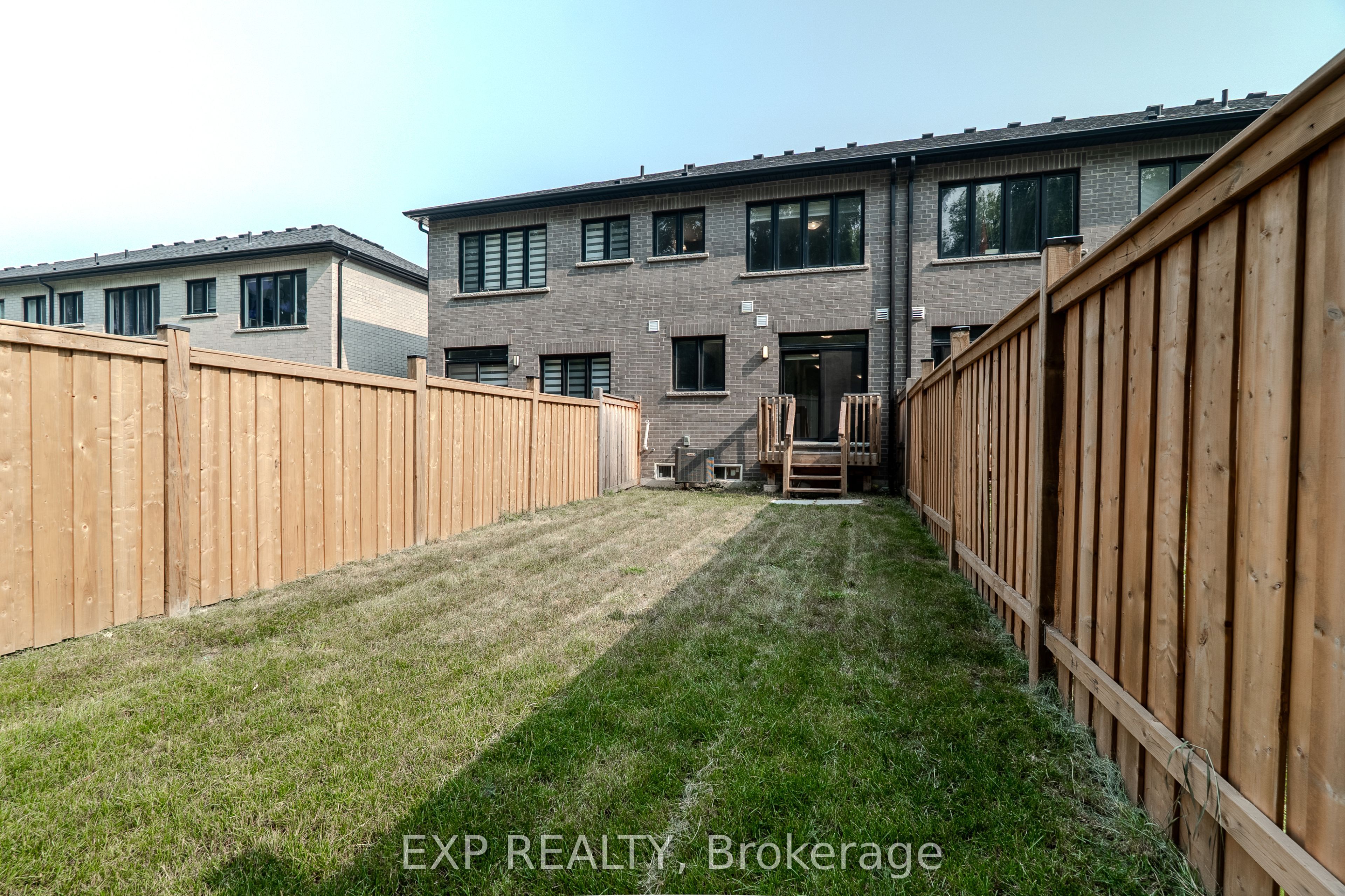 585 Colborne St Street 1207 Property Photo 38