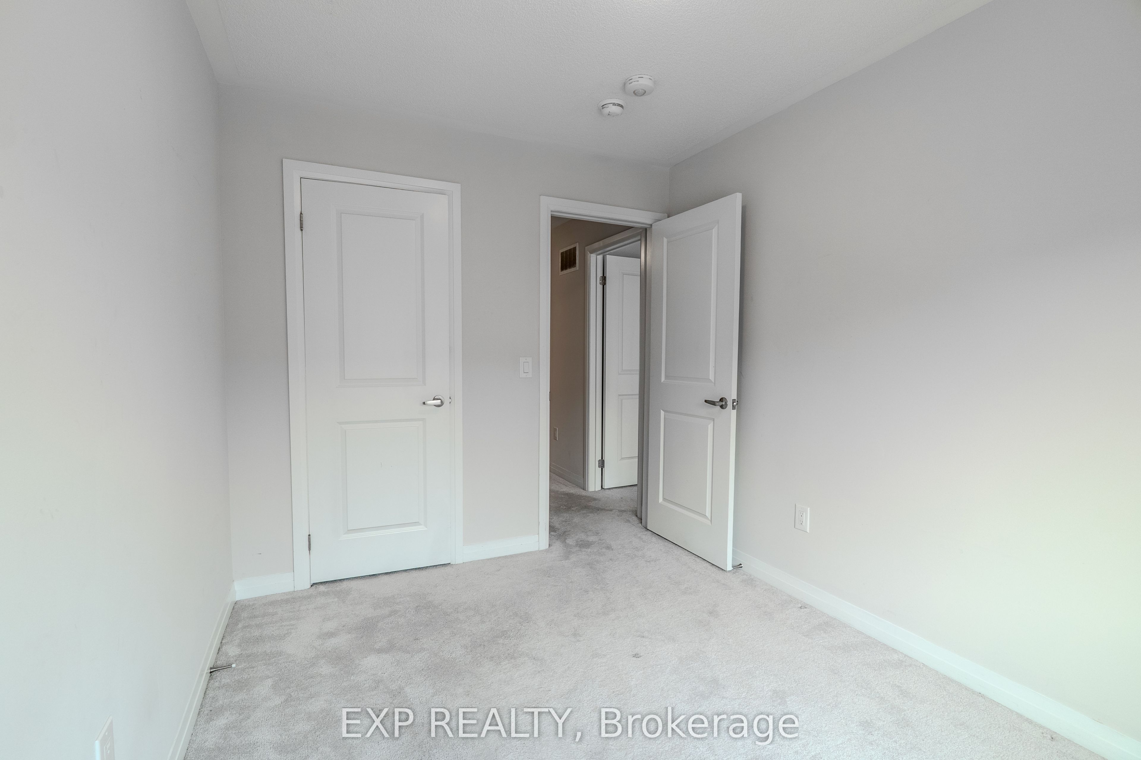 585 Colborne St Street 1207 Property Photo 45