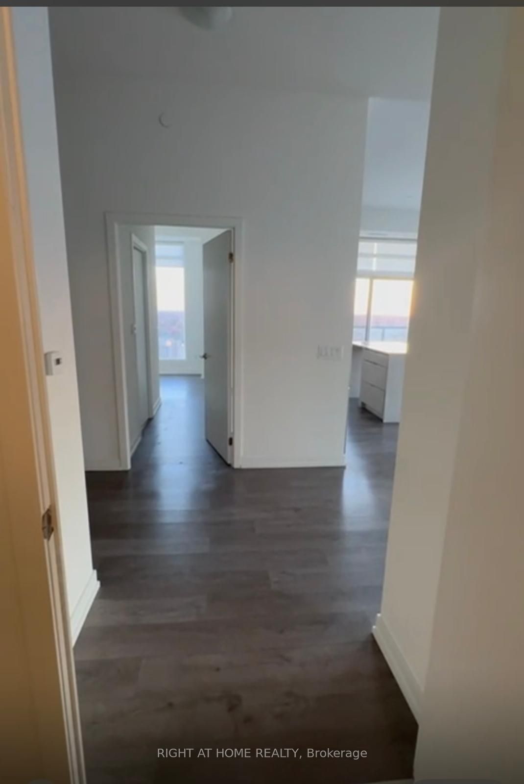 55 Duke Street W 9 Property Photo 10