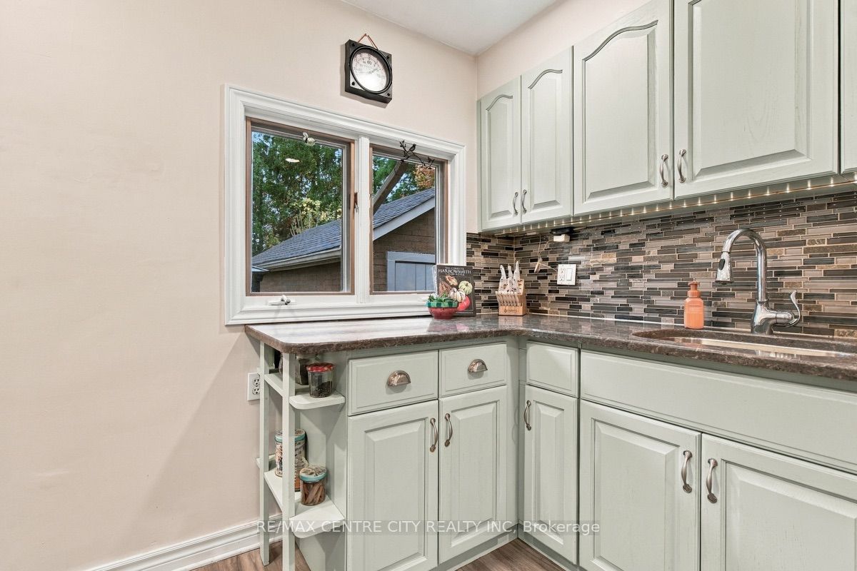 649 Emery Street E Property Photo 16