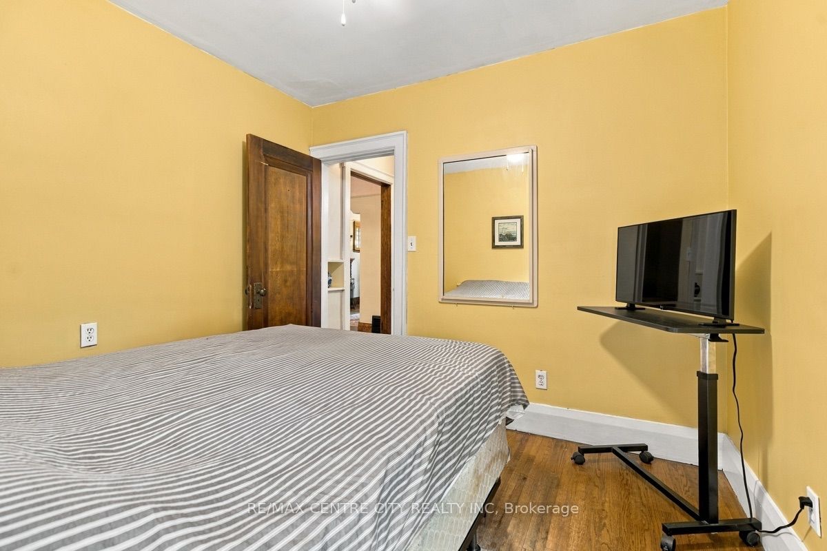 649 Emery Street E Property Photo 19