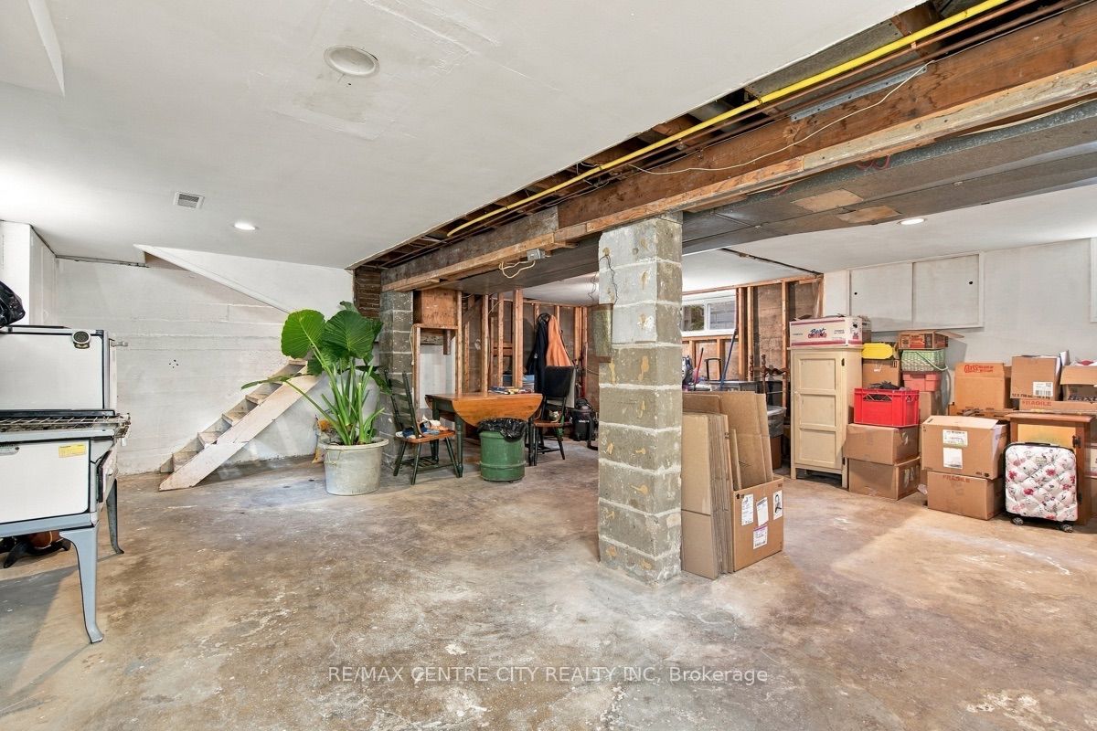 649 Emery Street E Property Photo 26