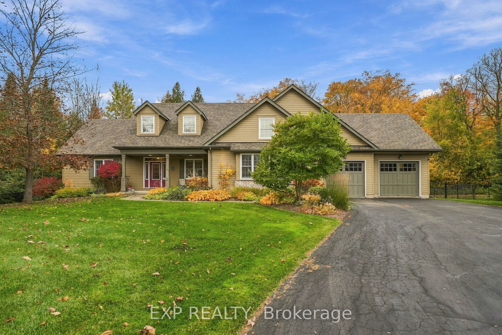 49 Blue Heron Drive Property Photo 1
