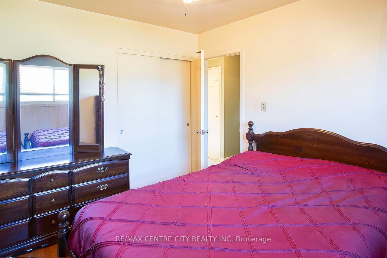 1478 Glengarry Avenue Property Photo 15