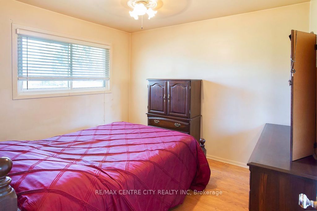 1478 Glengarry Avenue Property Photo 16