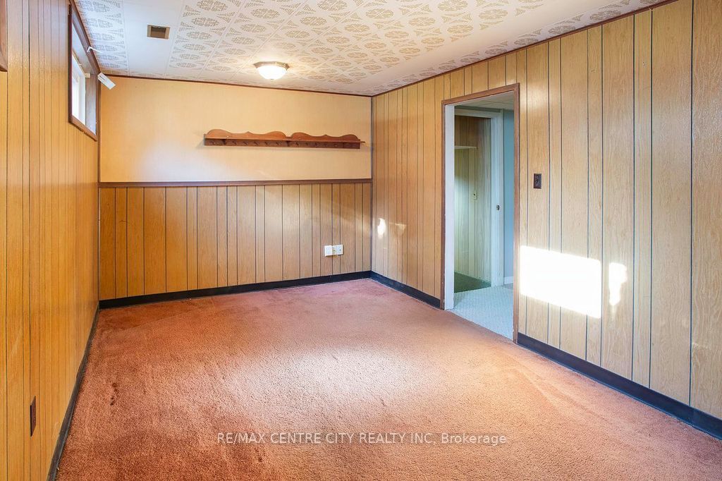 1478 Glengarry Avenue Property Photo 27