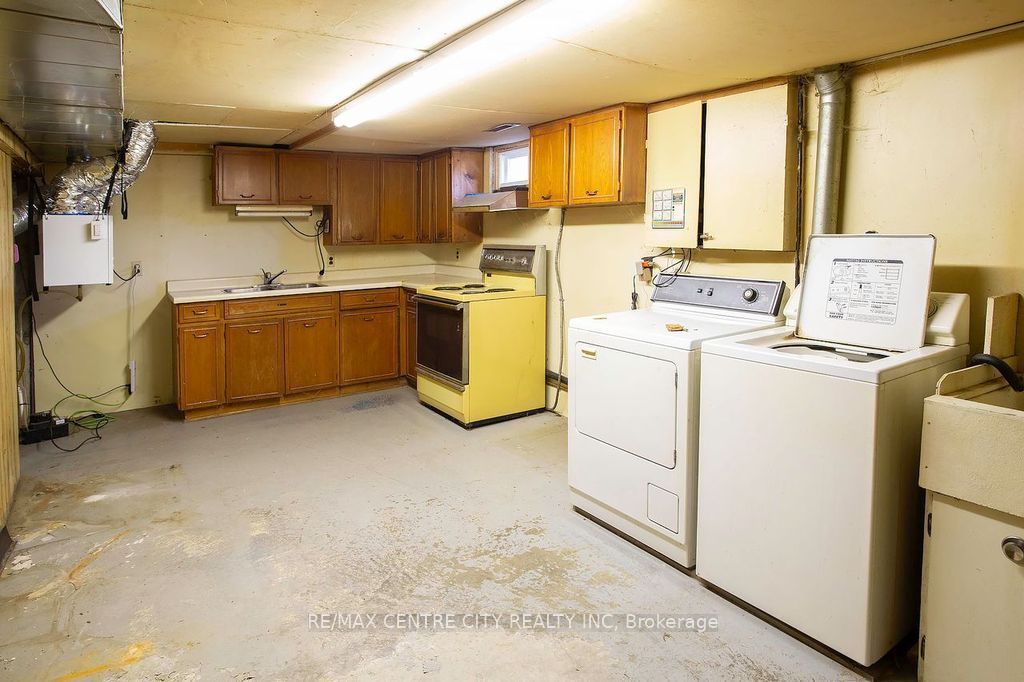 1478 Glengarry Avenue Property Photo 31