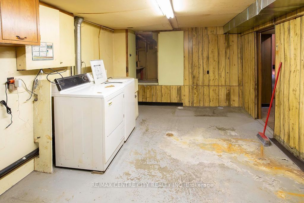 1478 Glengarry Avenue Property Photo 32