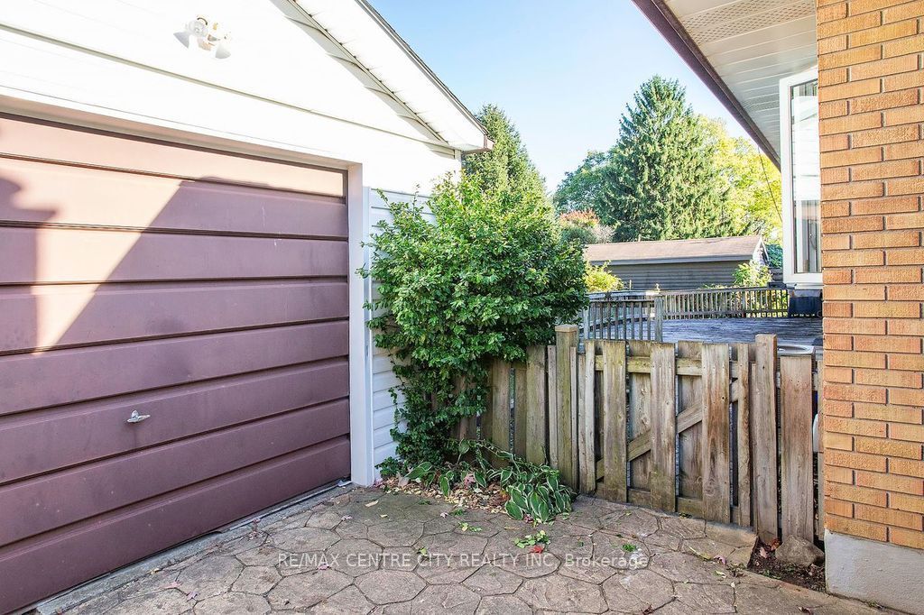 1478 Glengarry Avenue Property Photo 34