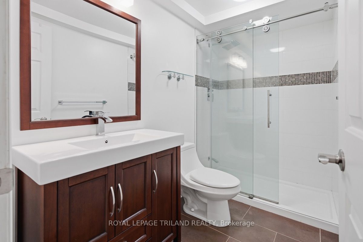 60 Rosecliffe Crescent 8 Property Photo 28