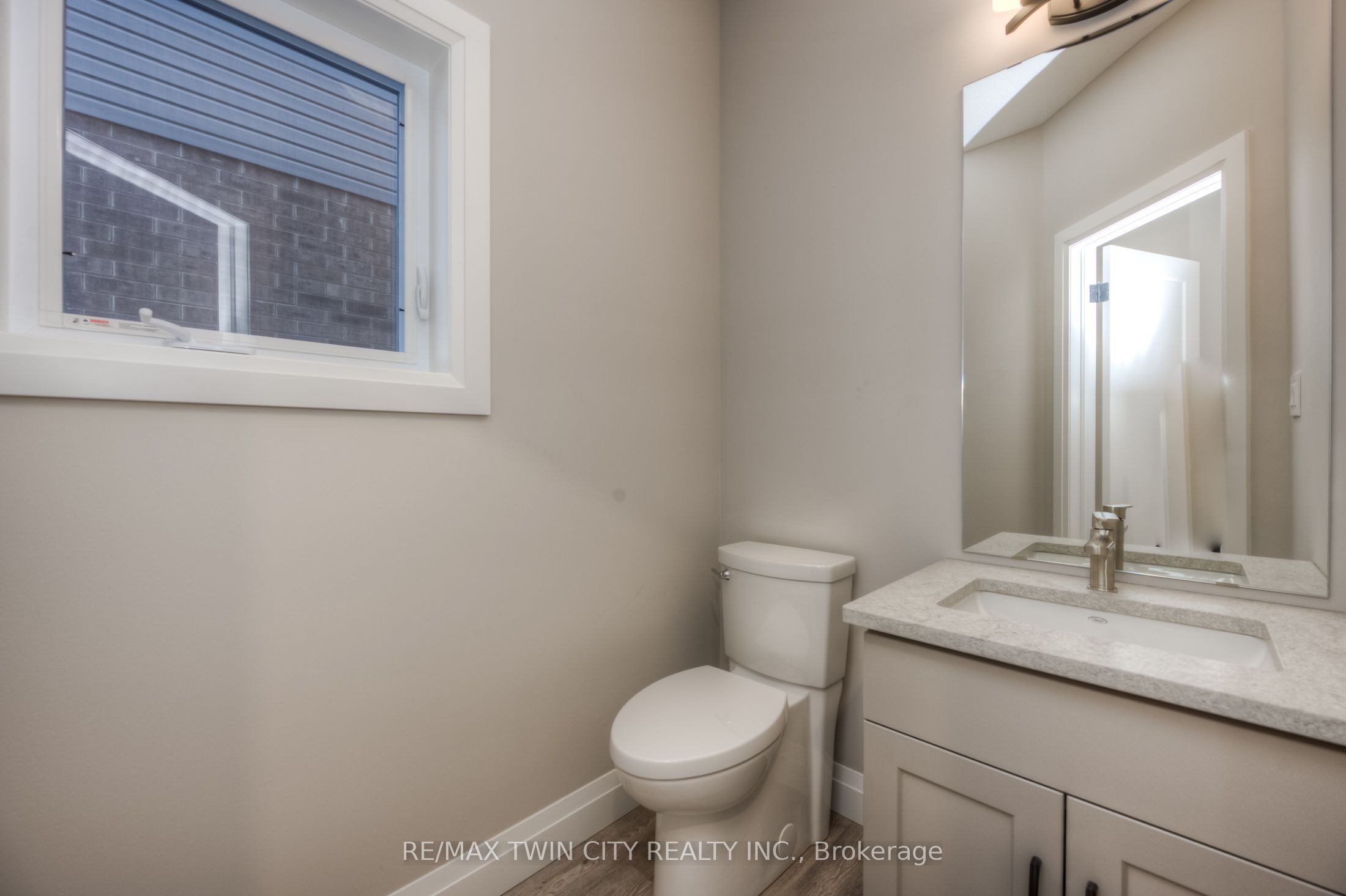 67 Weymouth Street Property Photo 11