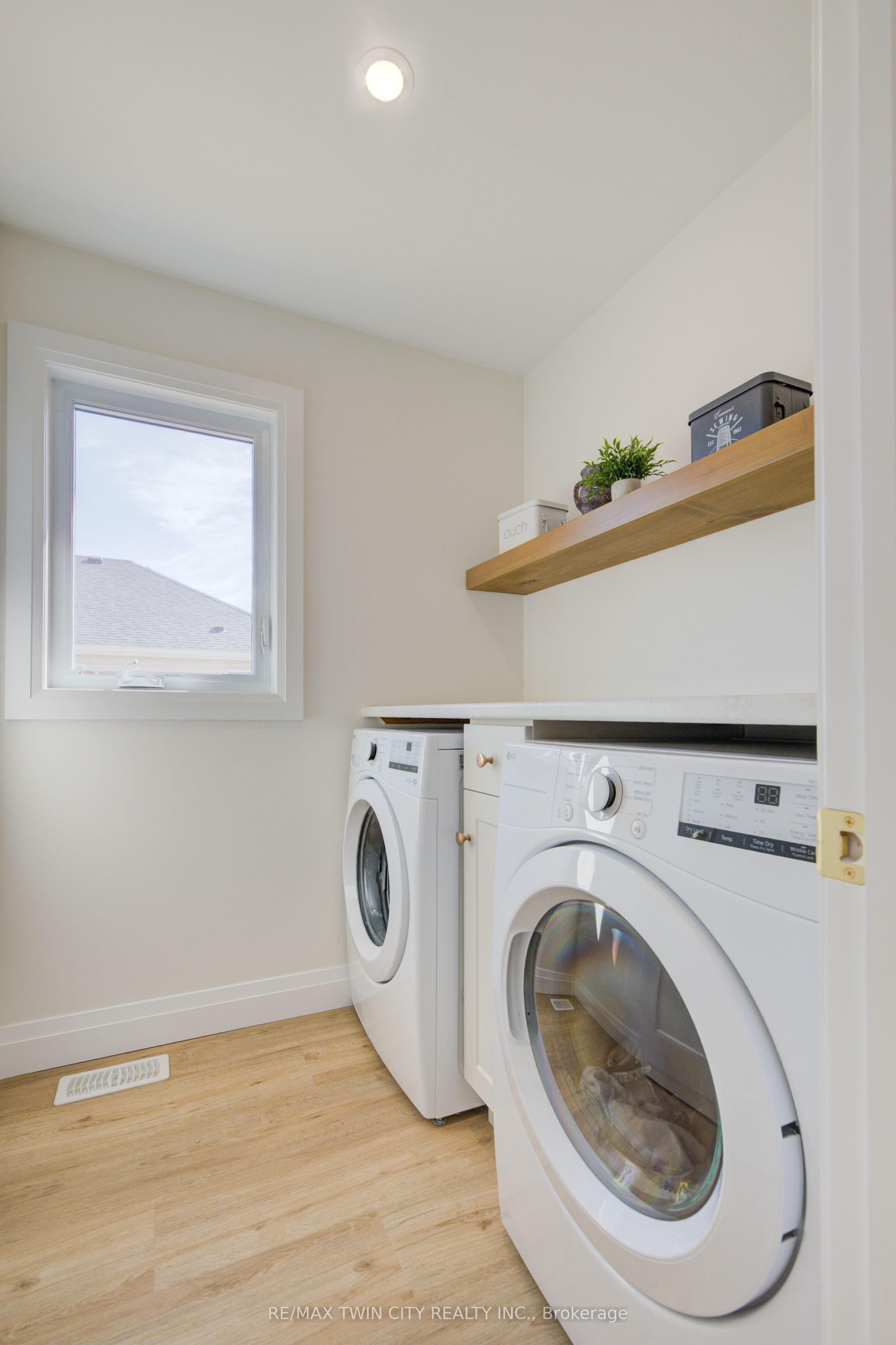 67 Weymouth Street Property Photo 15