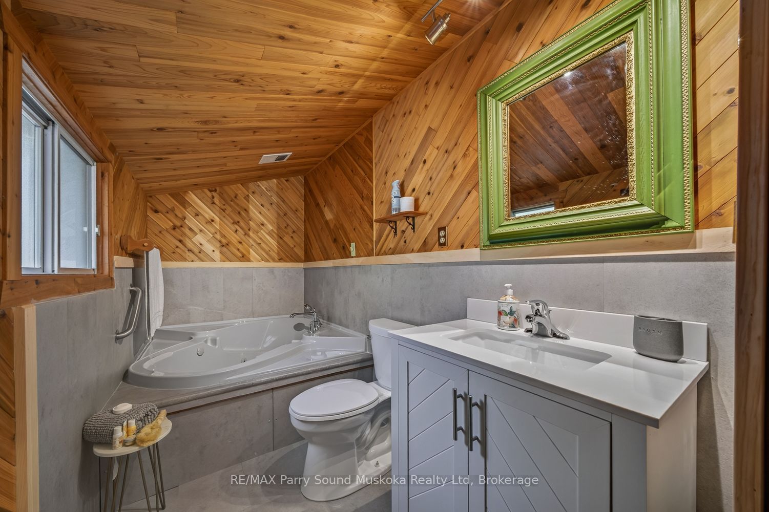 101 Robinson Road Property Photo 23