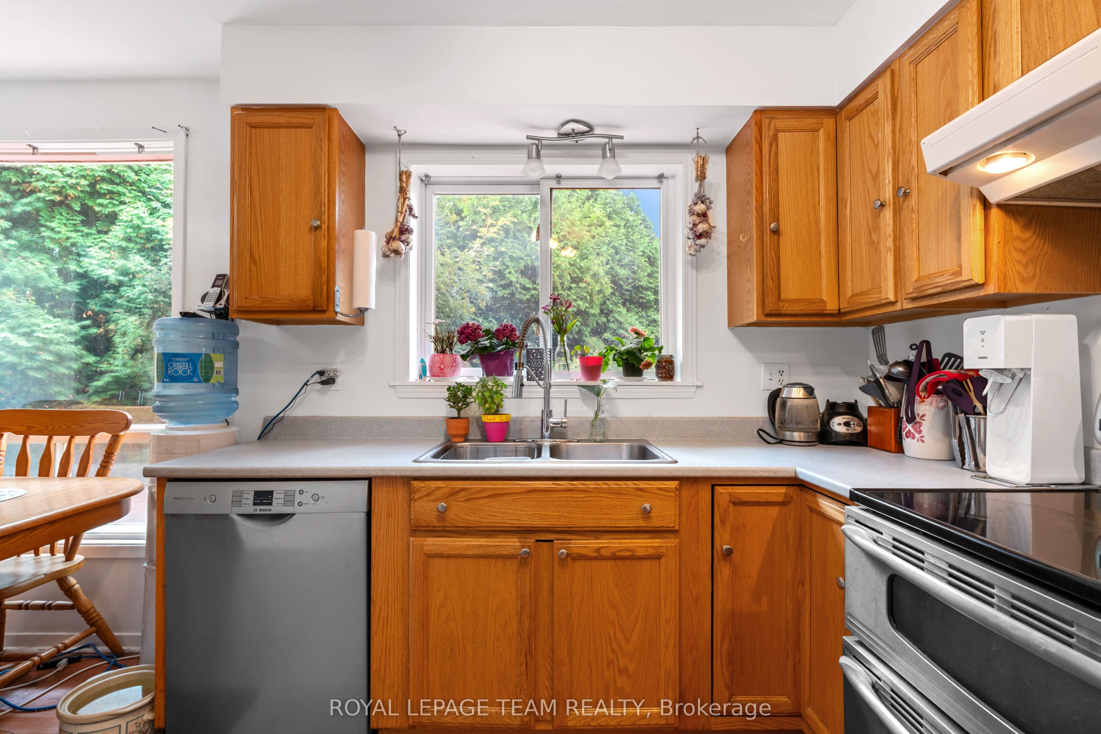 5687 Cherry Street Property Photo 14