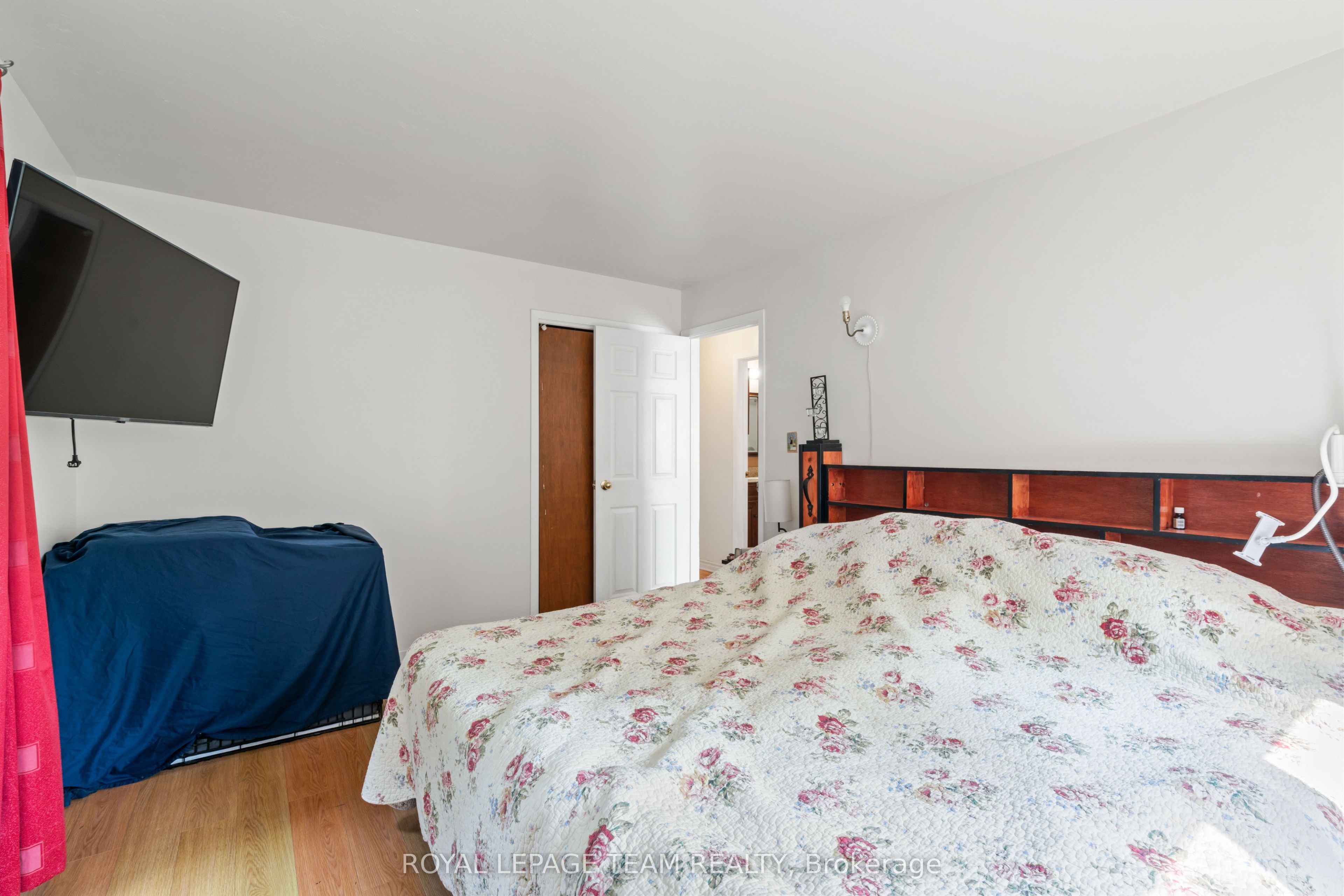 5687 Cherry Street Property Photo 16