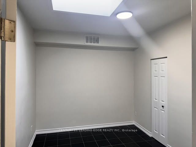 783 Barton Street E 2 Property Photo 2