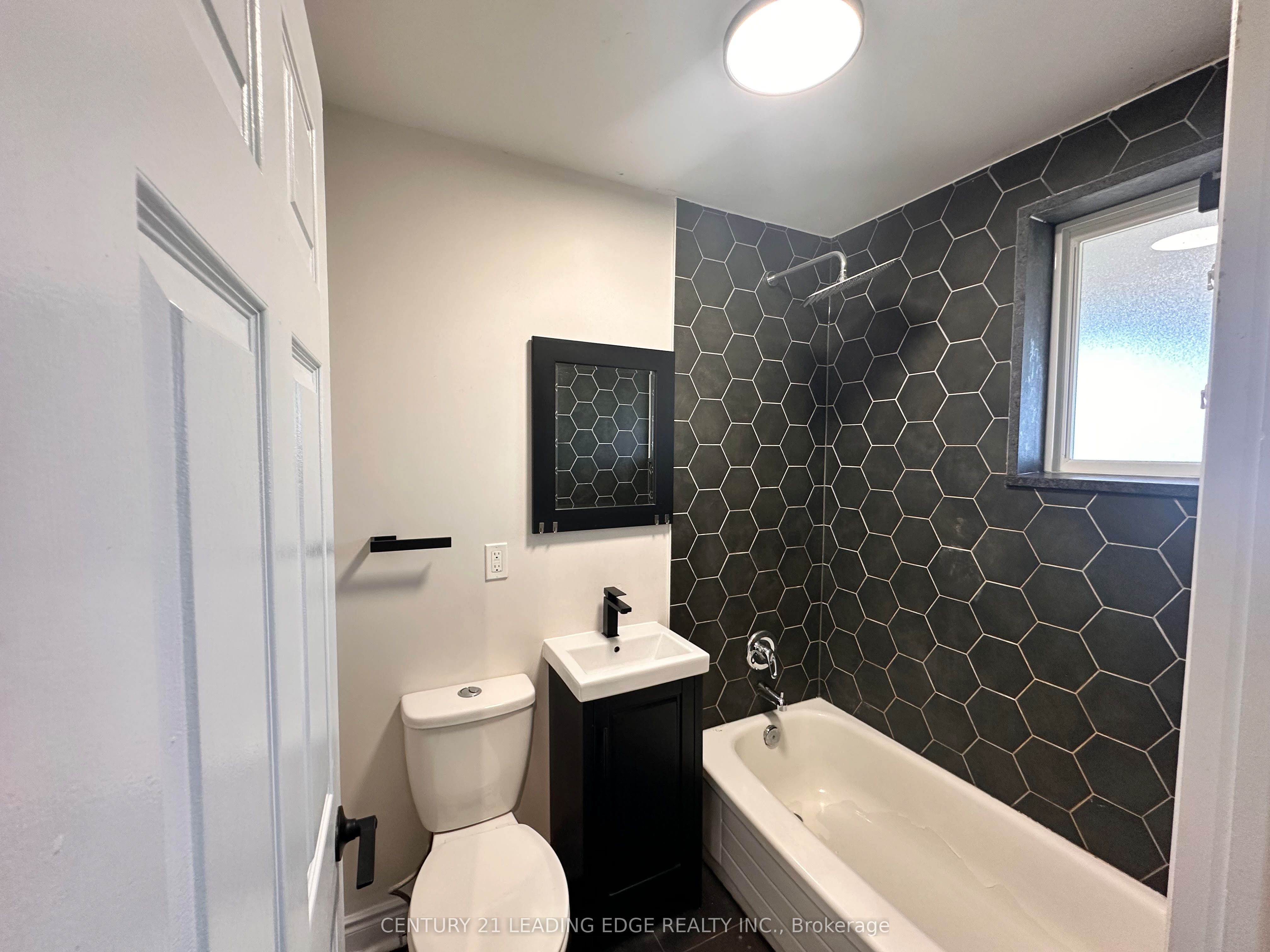 783 Barton Street E 2 Property Photo 7