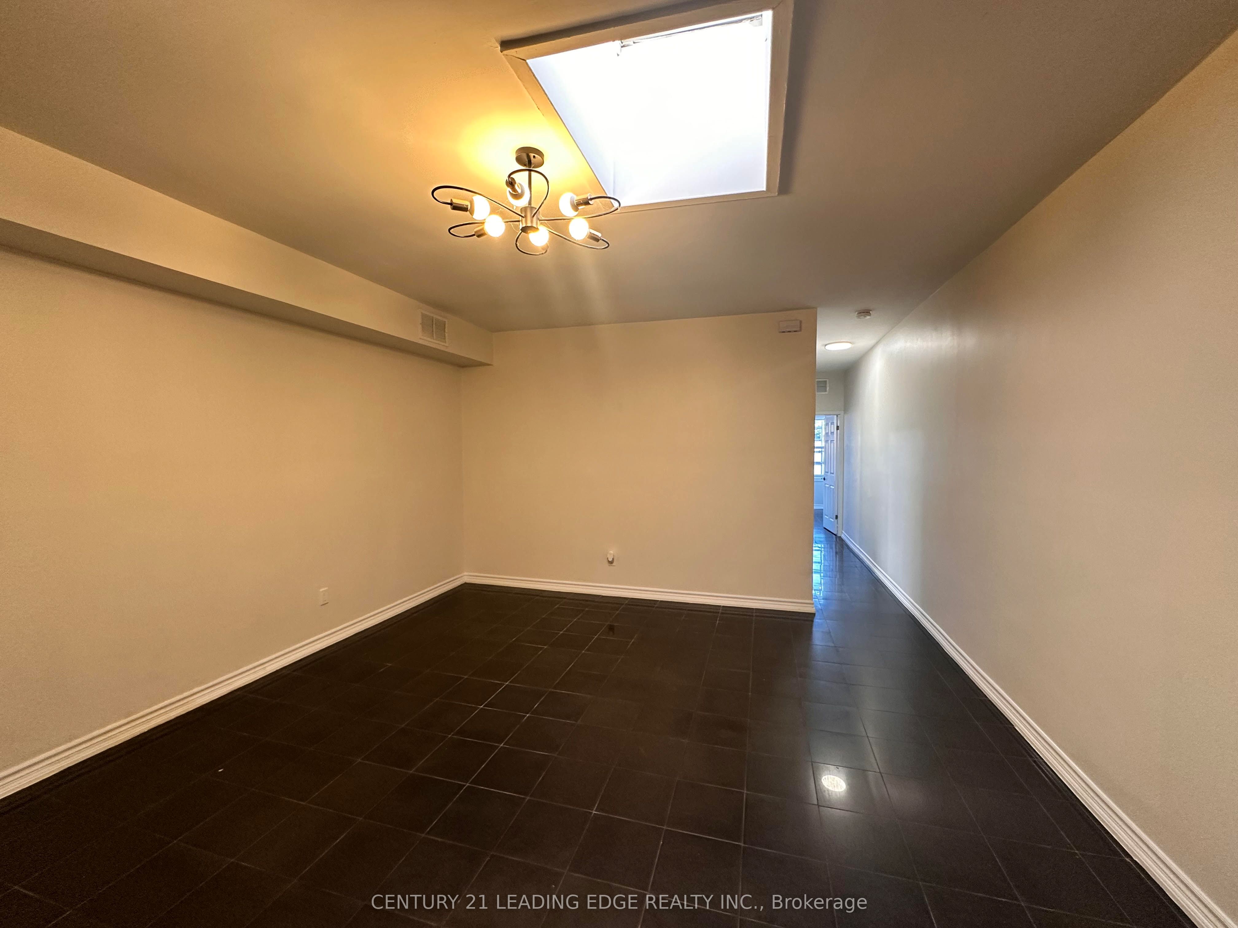783 Barton Street E 2 Property Photo 9