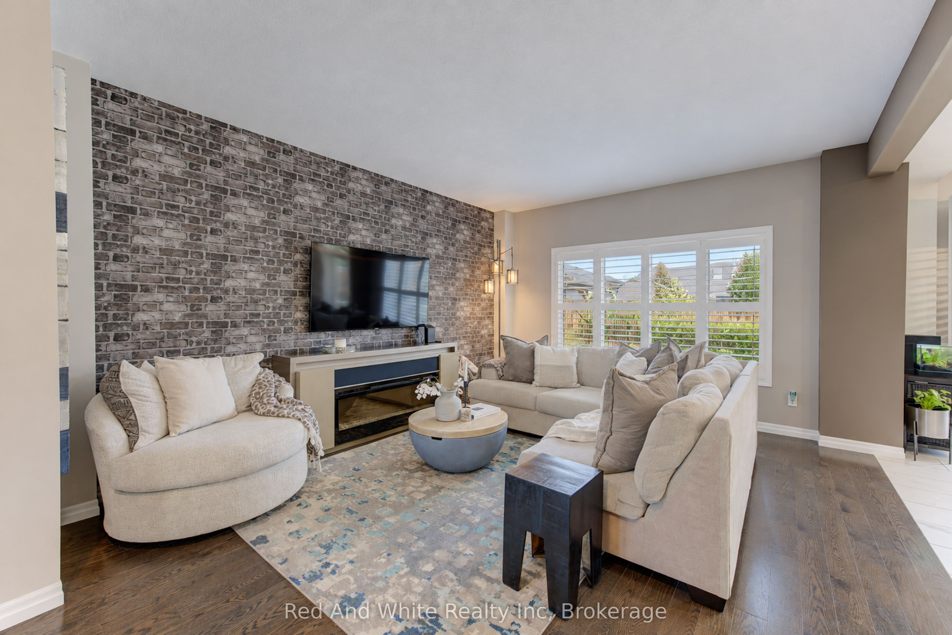 428 Freure Drive Property Photo 11