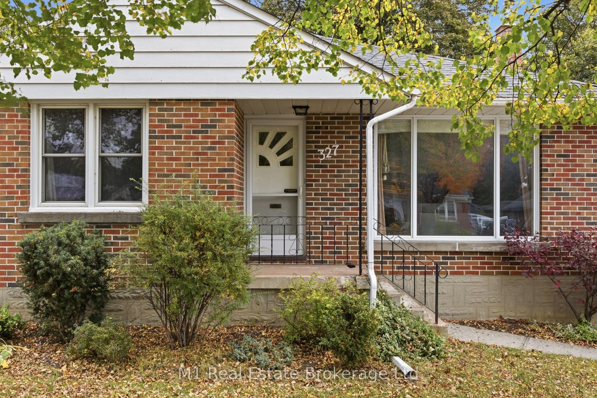 327 Metcalfe Street Property Photo 5