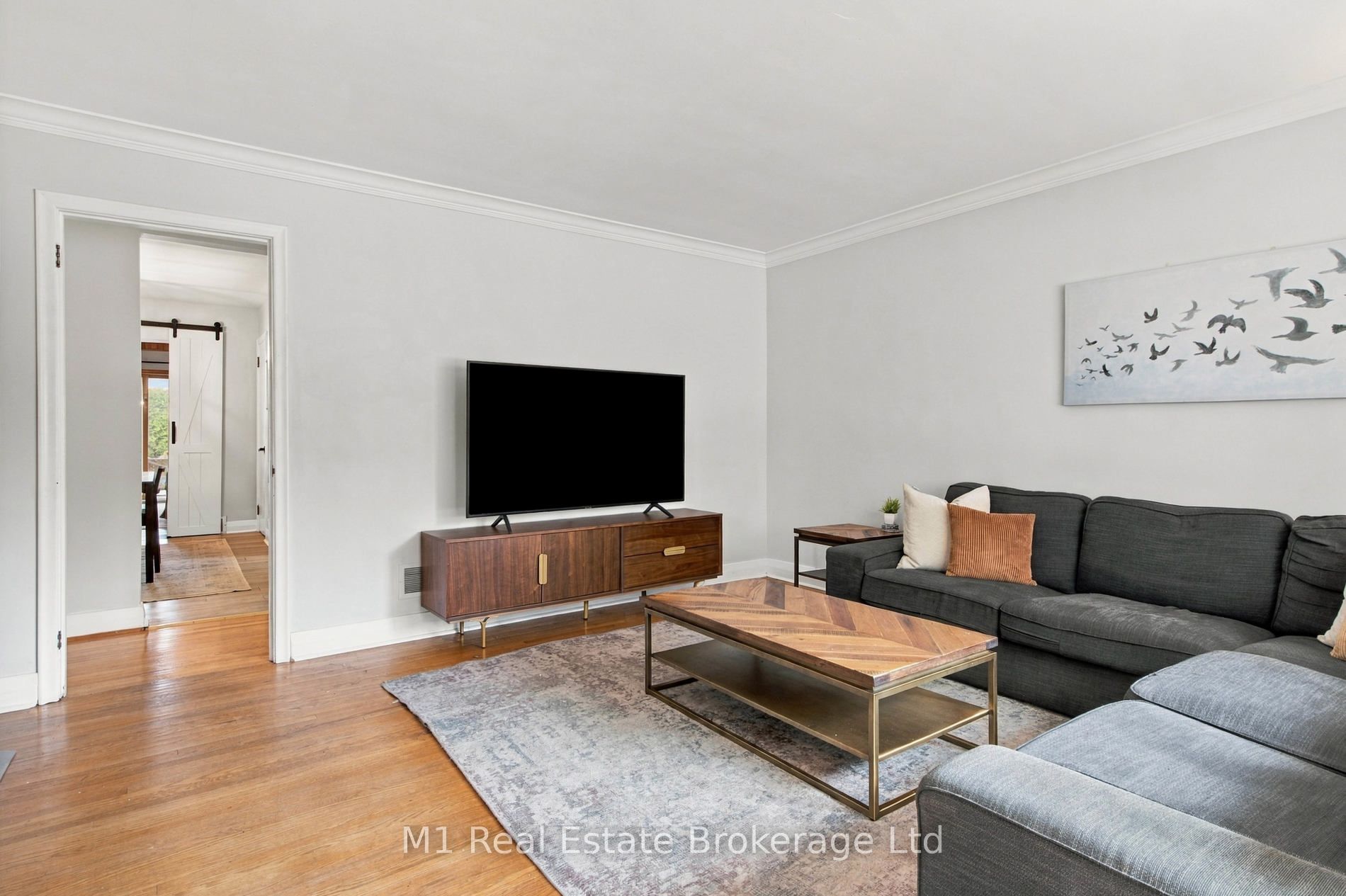 327 Metcalfe Street Property Photo 7