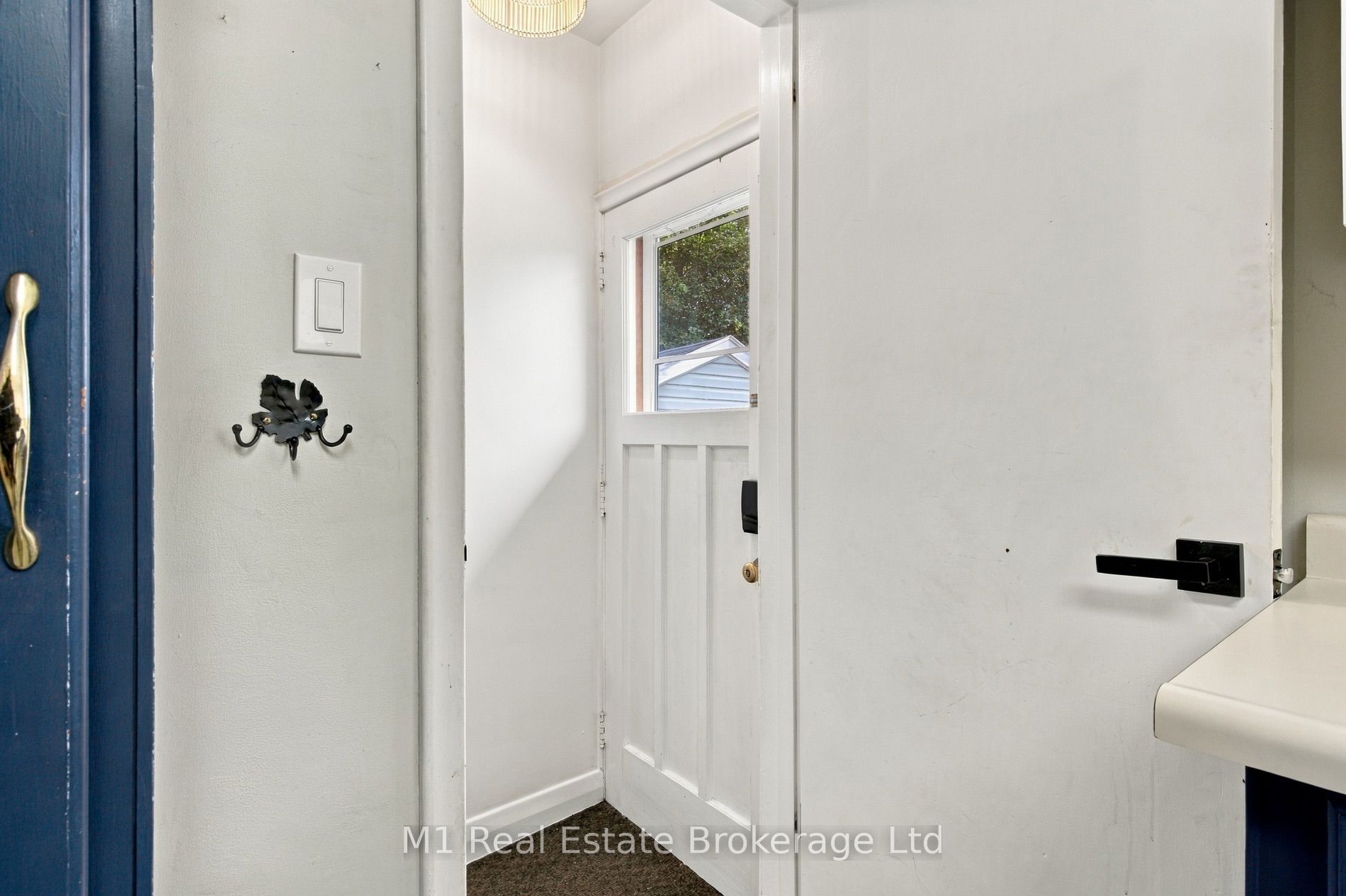 327 Metcalfe Street Property Photo 32